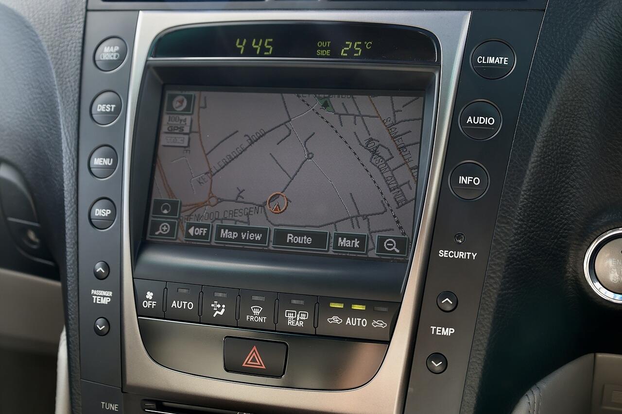 Lexus GS view 16