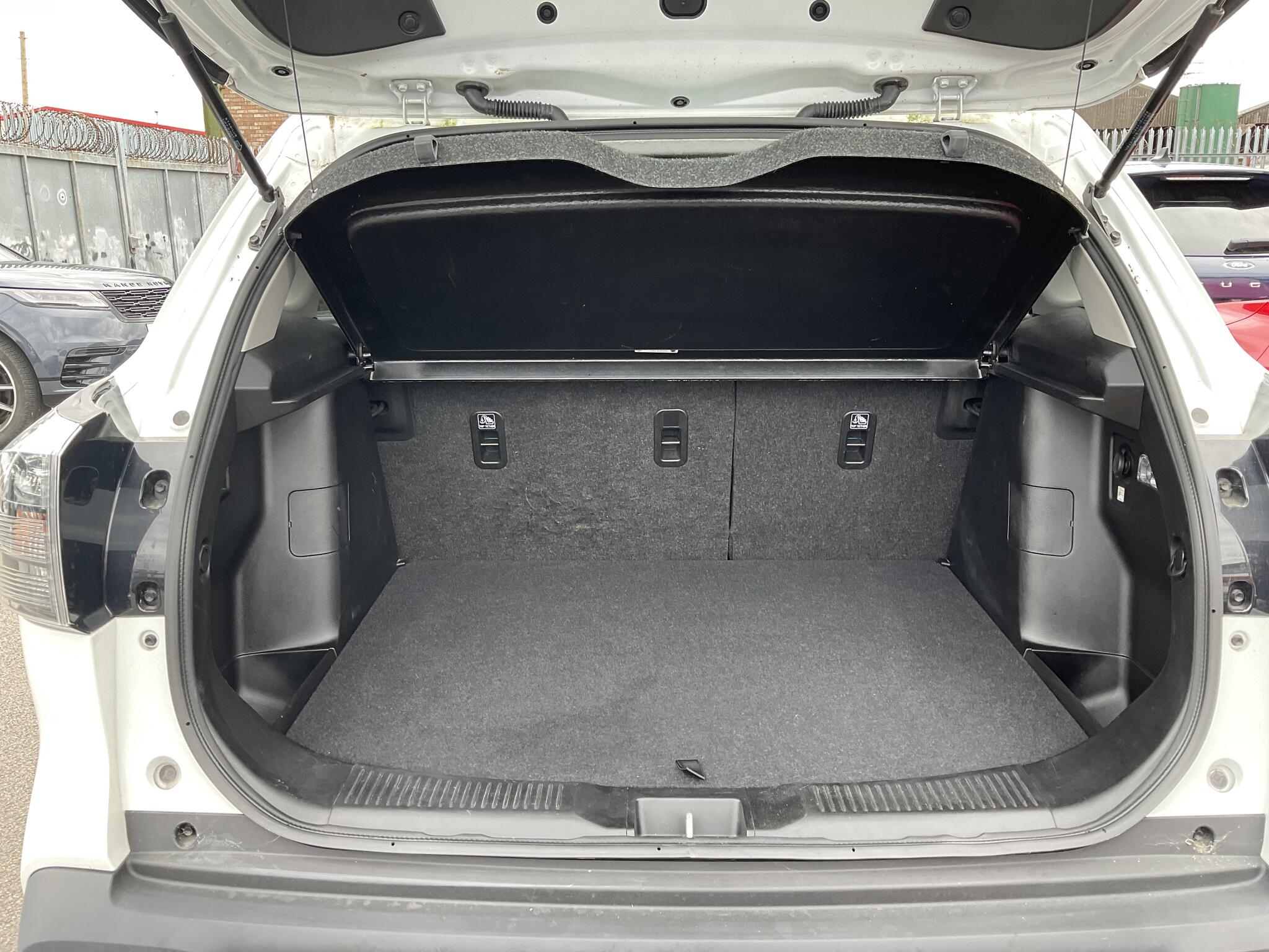 Suzuki S-Cross view 20