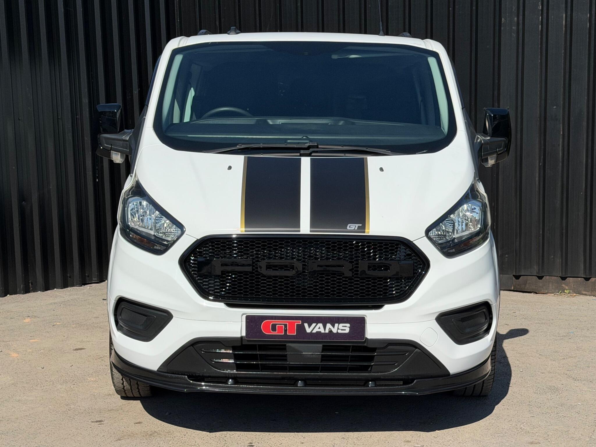 Ford Transit Custom view 4