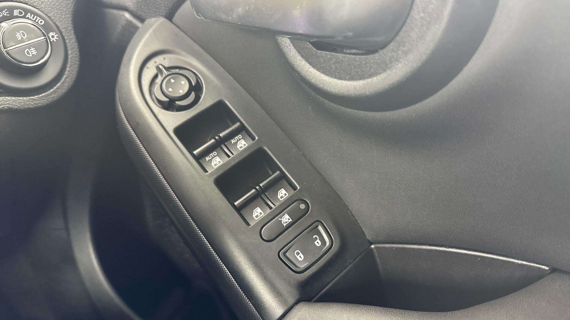 Fiat 500X view 41