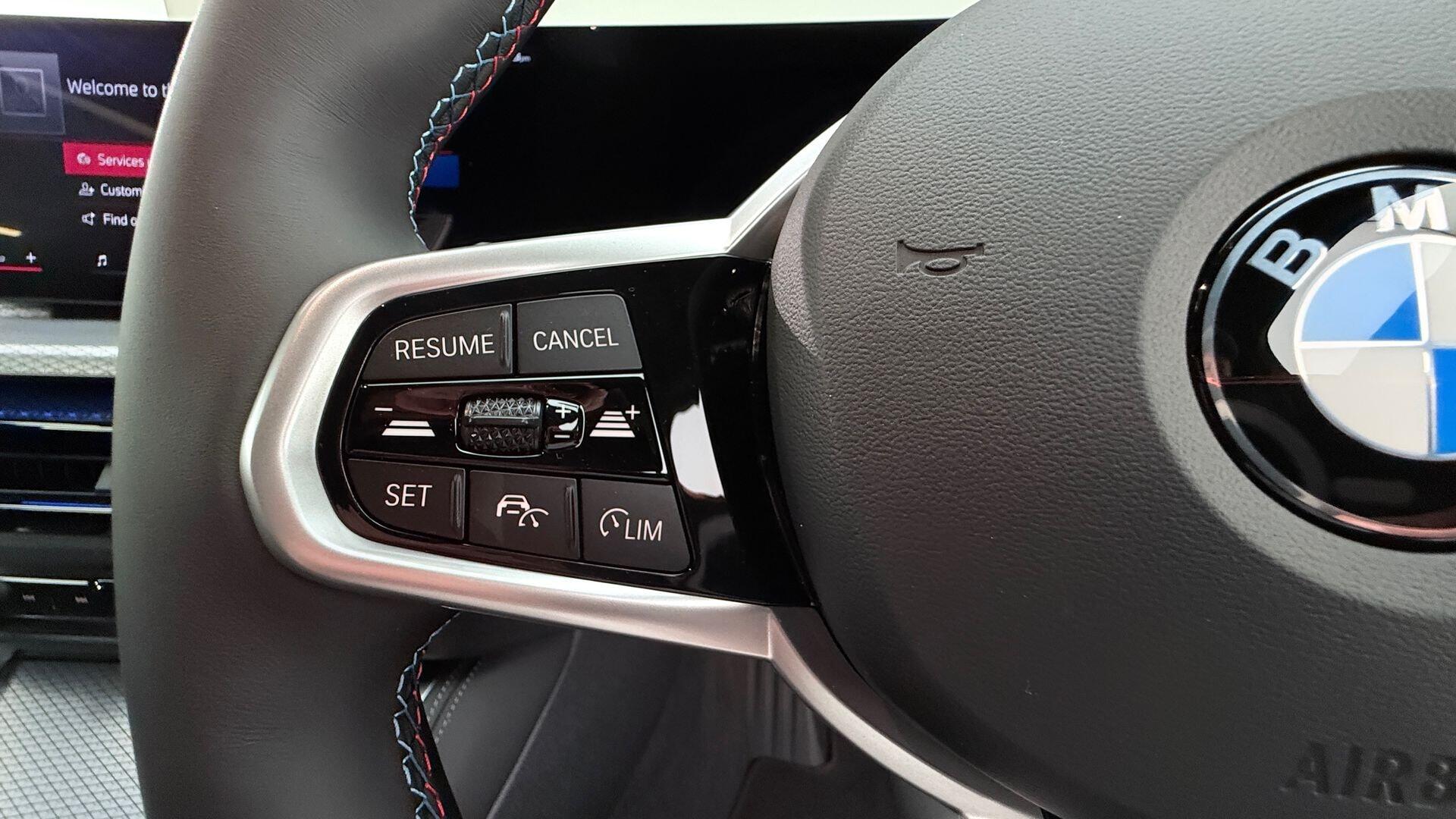 BMW I4 view 17