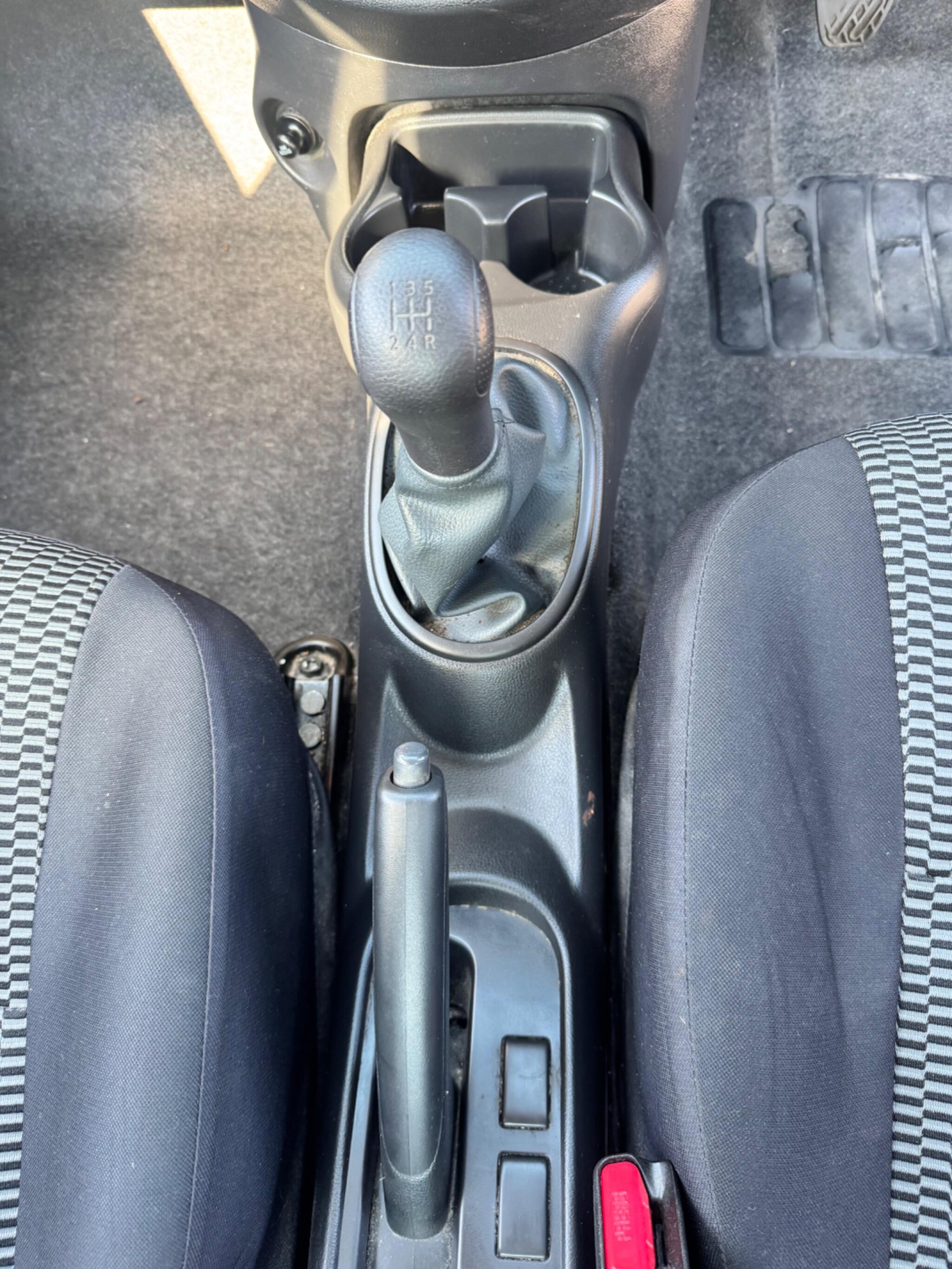 Nissan Micra view 25
