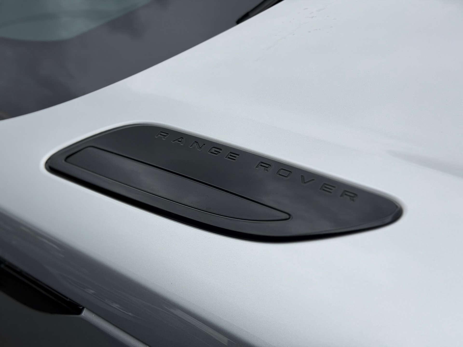 Land Rover Range Rover Velar view 37