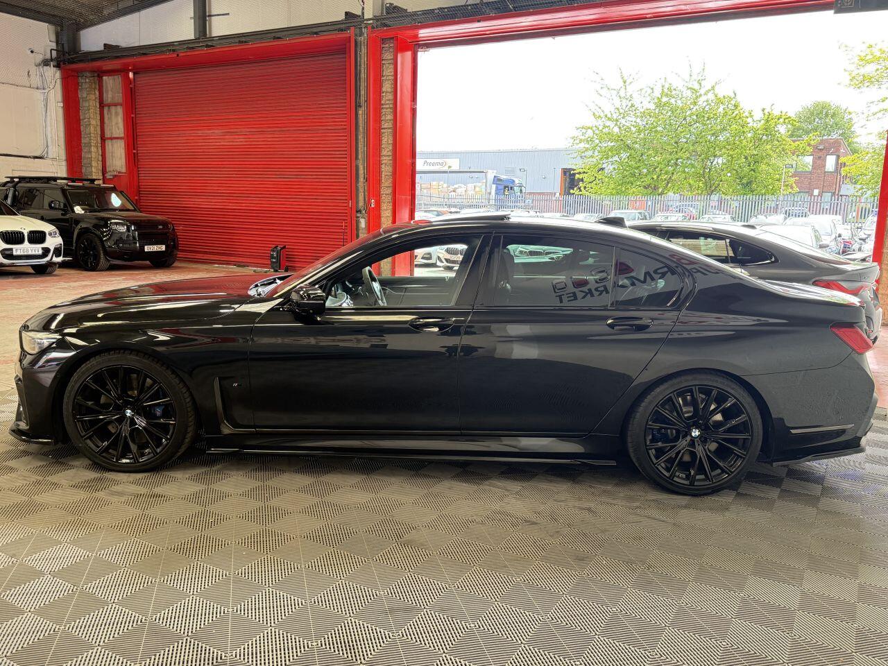 BMW 7 Series view 6