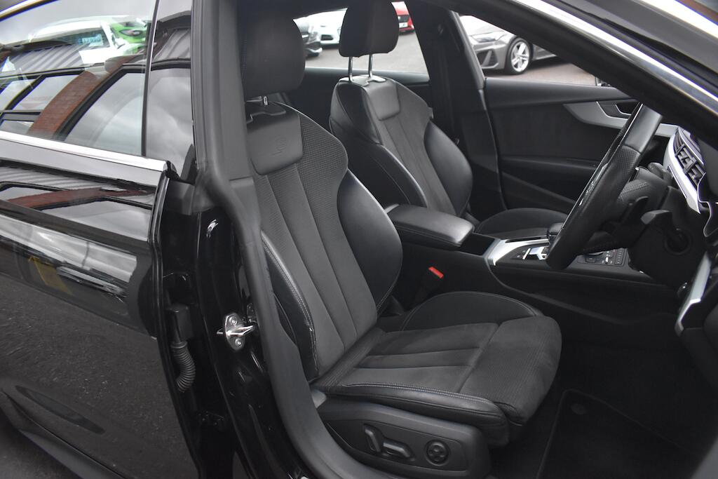 Audi A5 view 9