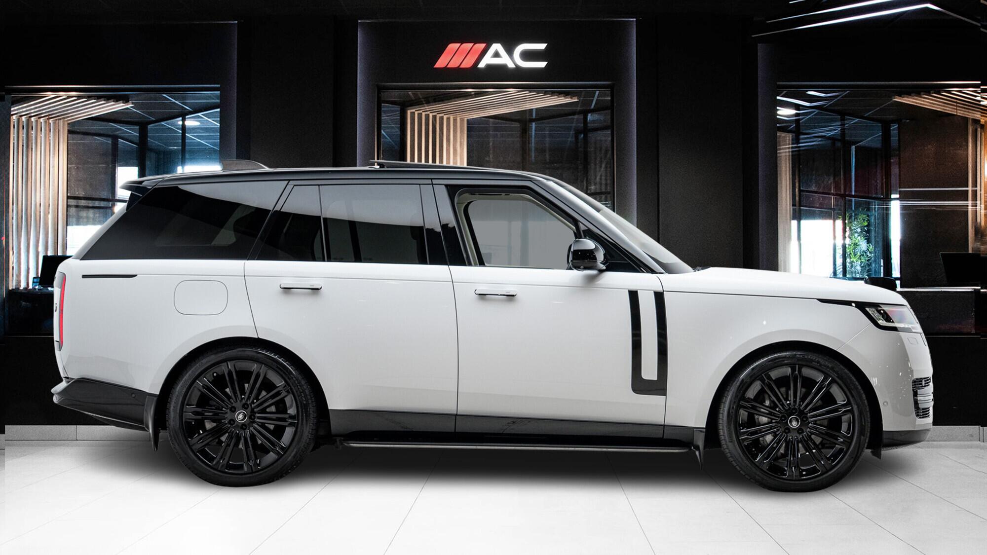 Land Rover Range Rover view 3