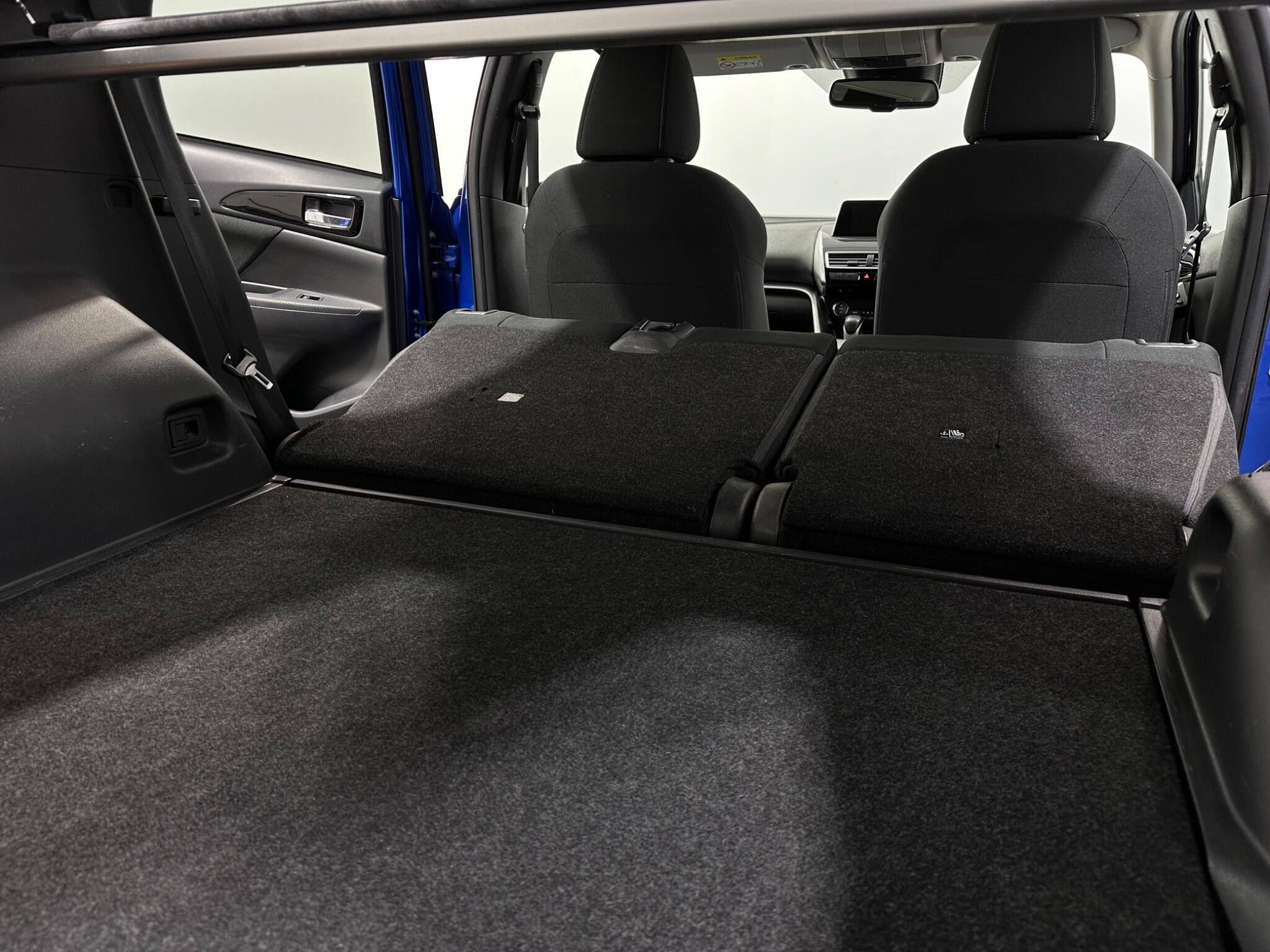 Mitsubishi Eclipse Cross view 45