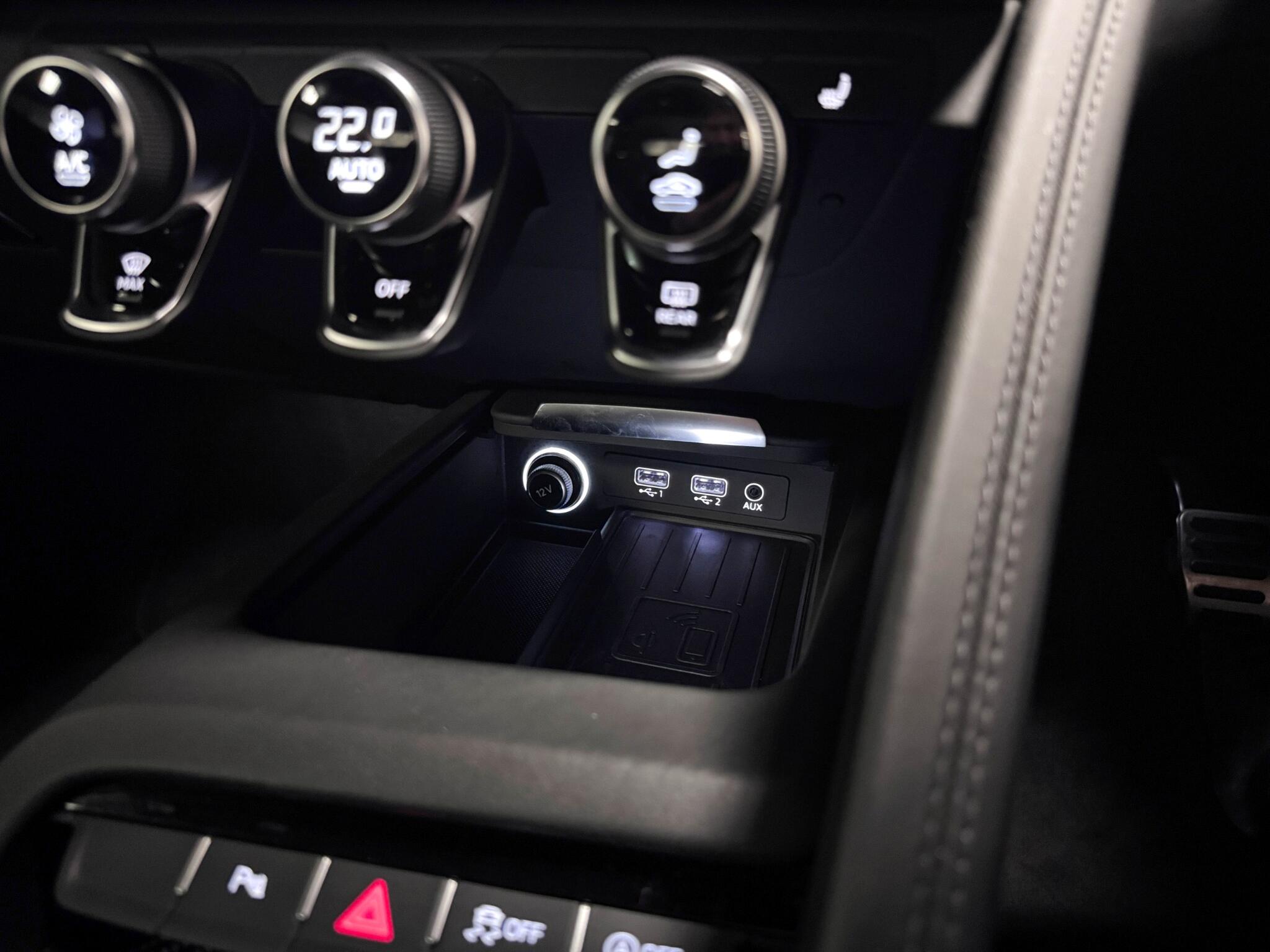Audi R8 view 36