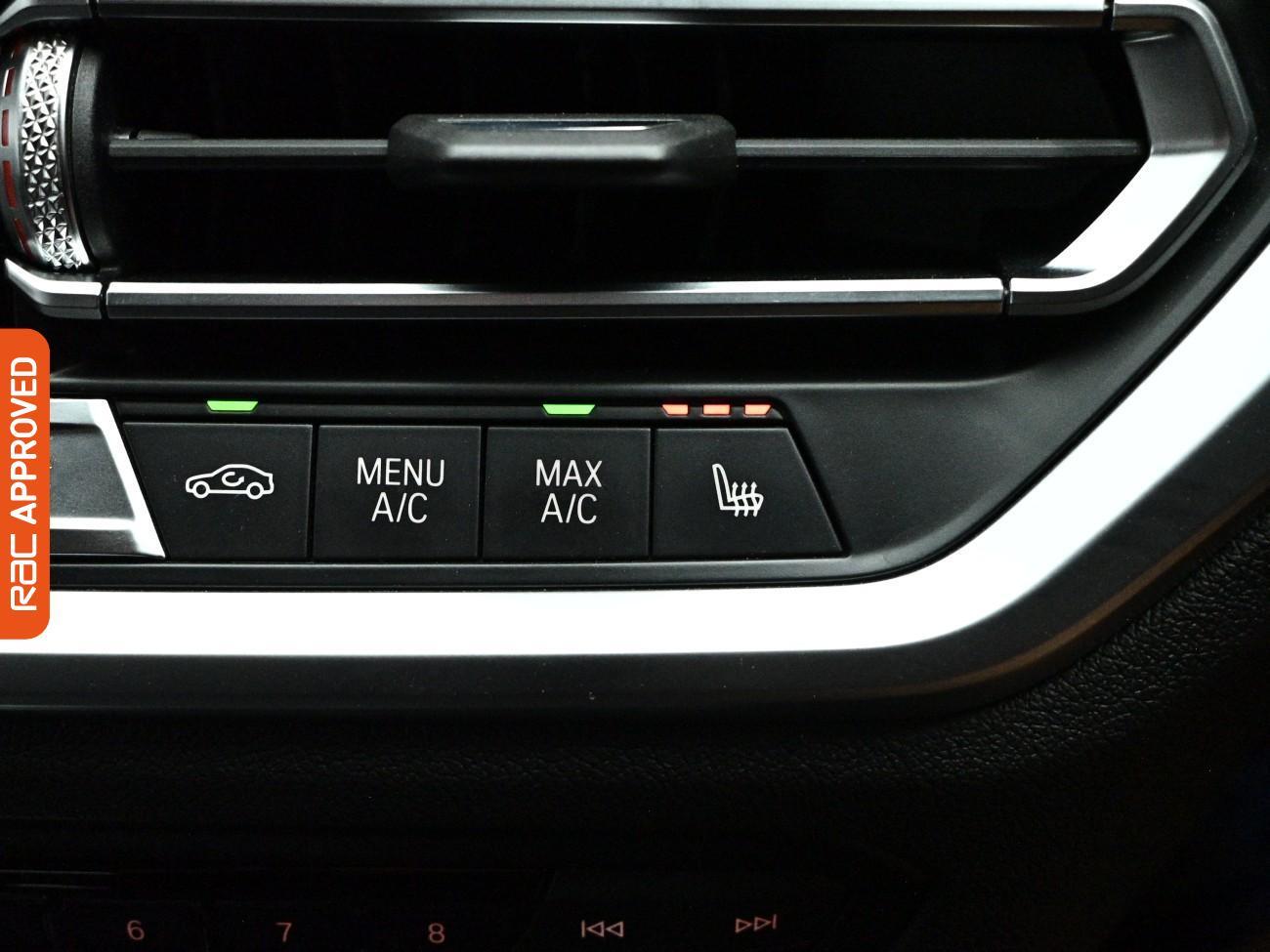 BMW 3 Series view 22