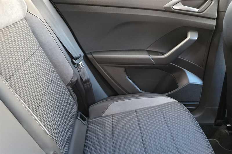 Volkswagen T-Cross view 30