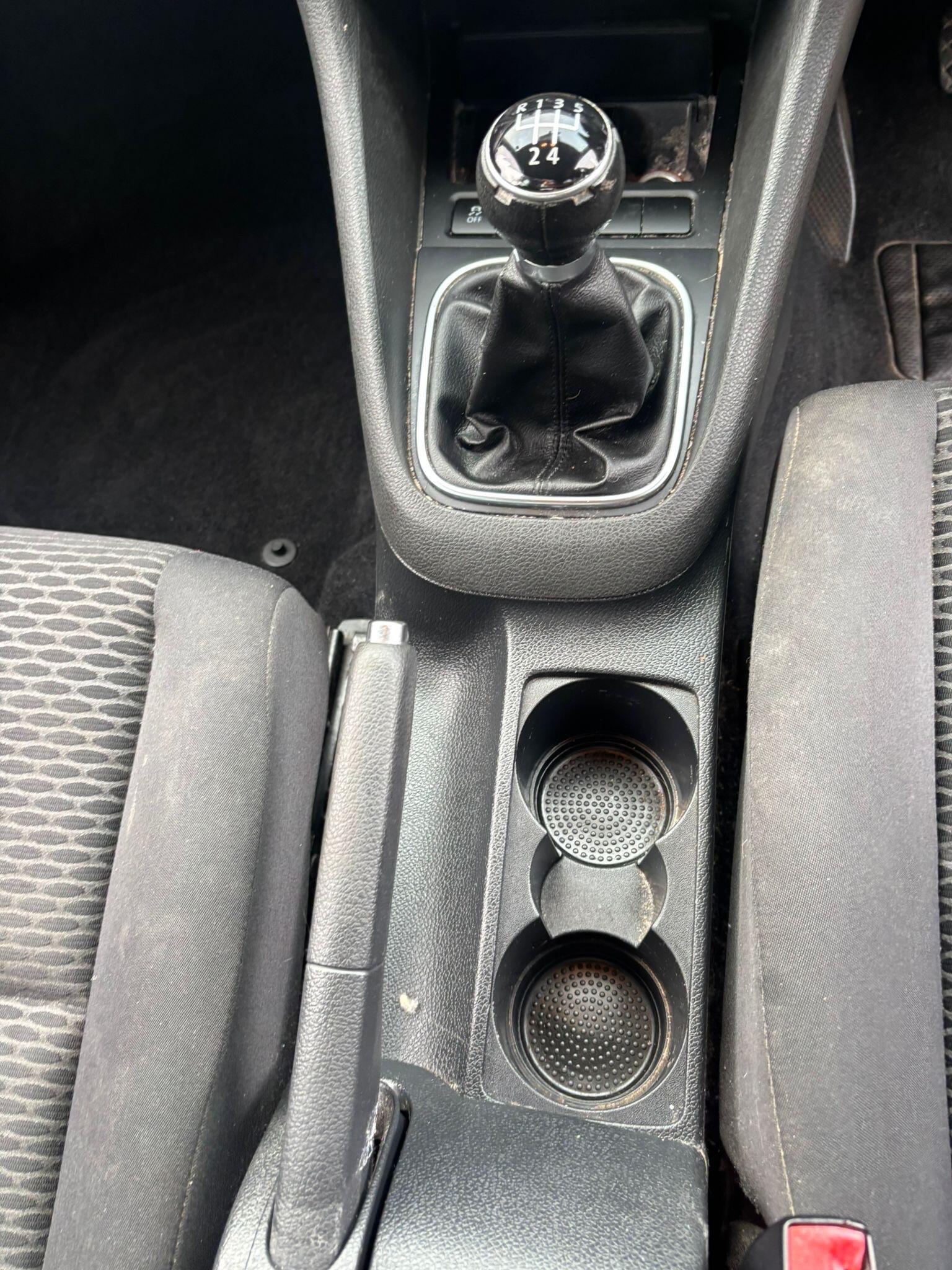 Volkswagen Golf view 25