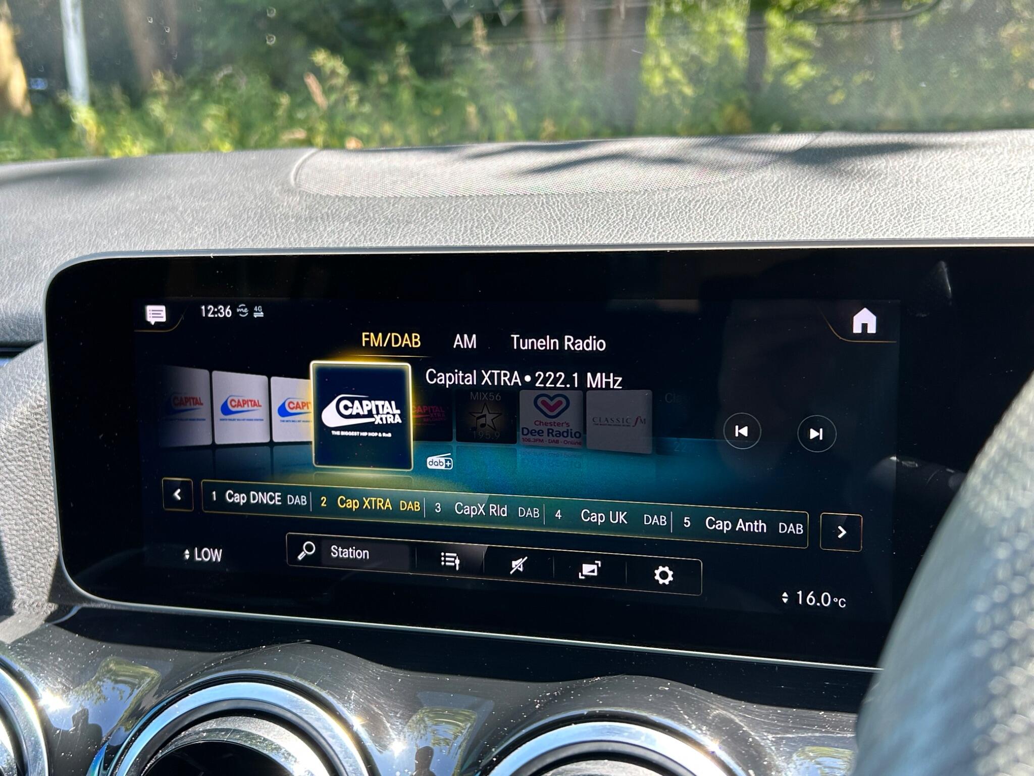 Mercedes-Benz Gla view 47