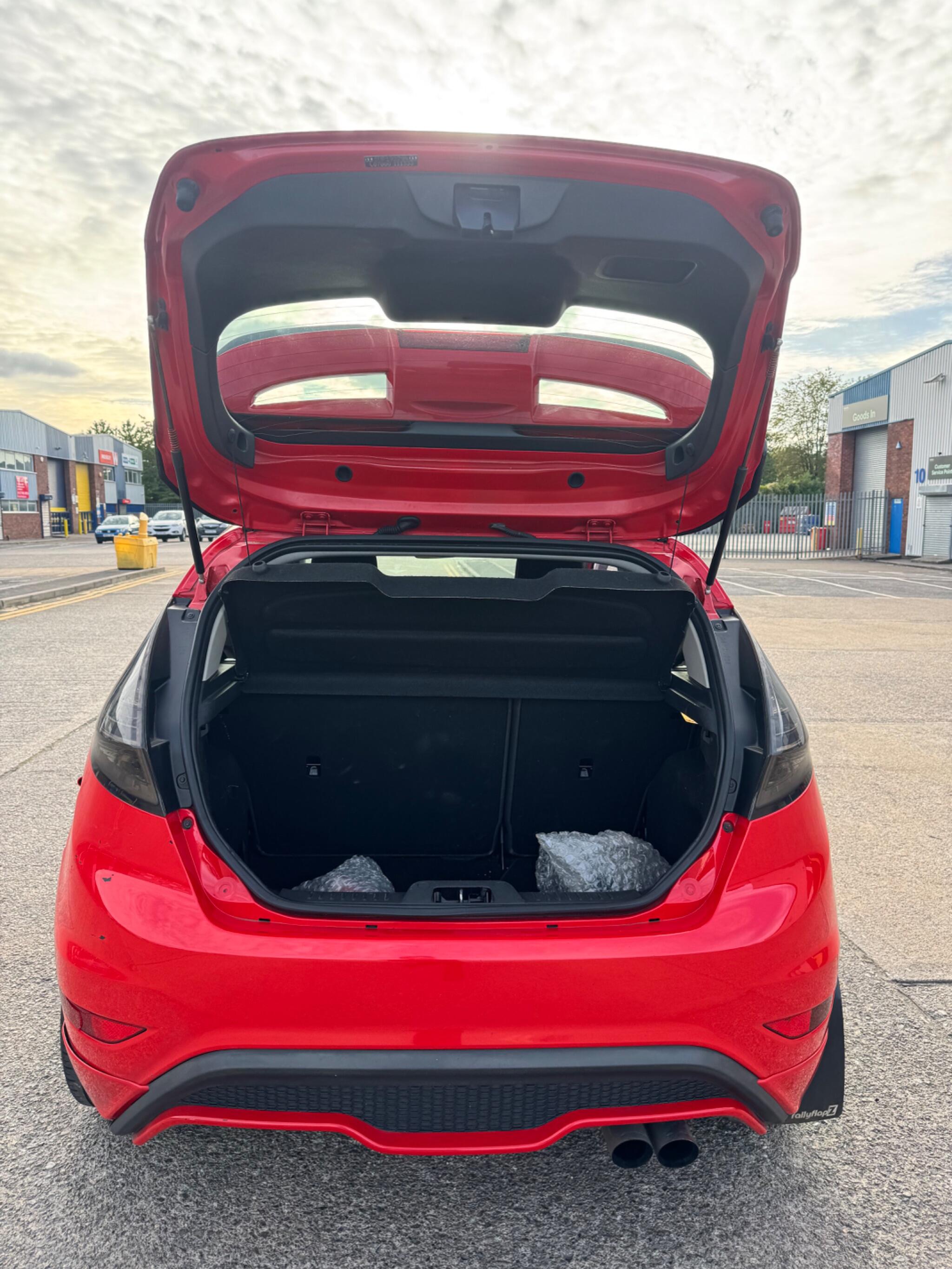 Ford Fiesta view 39