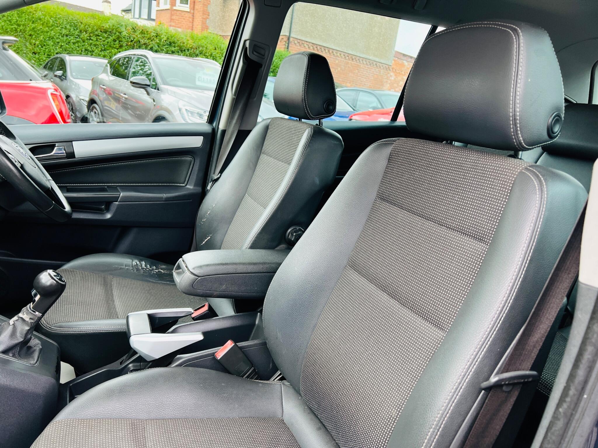 2010 Vauxhall Zafira image 44