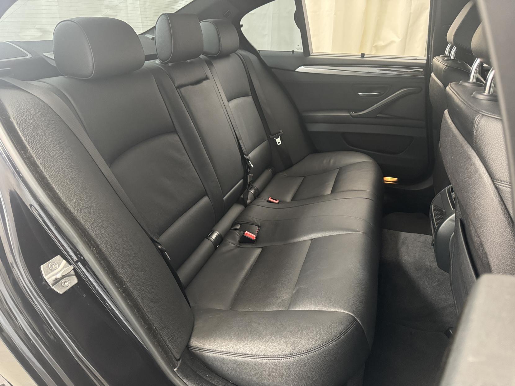 BMW 5 Series view 63