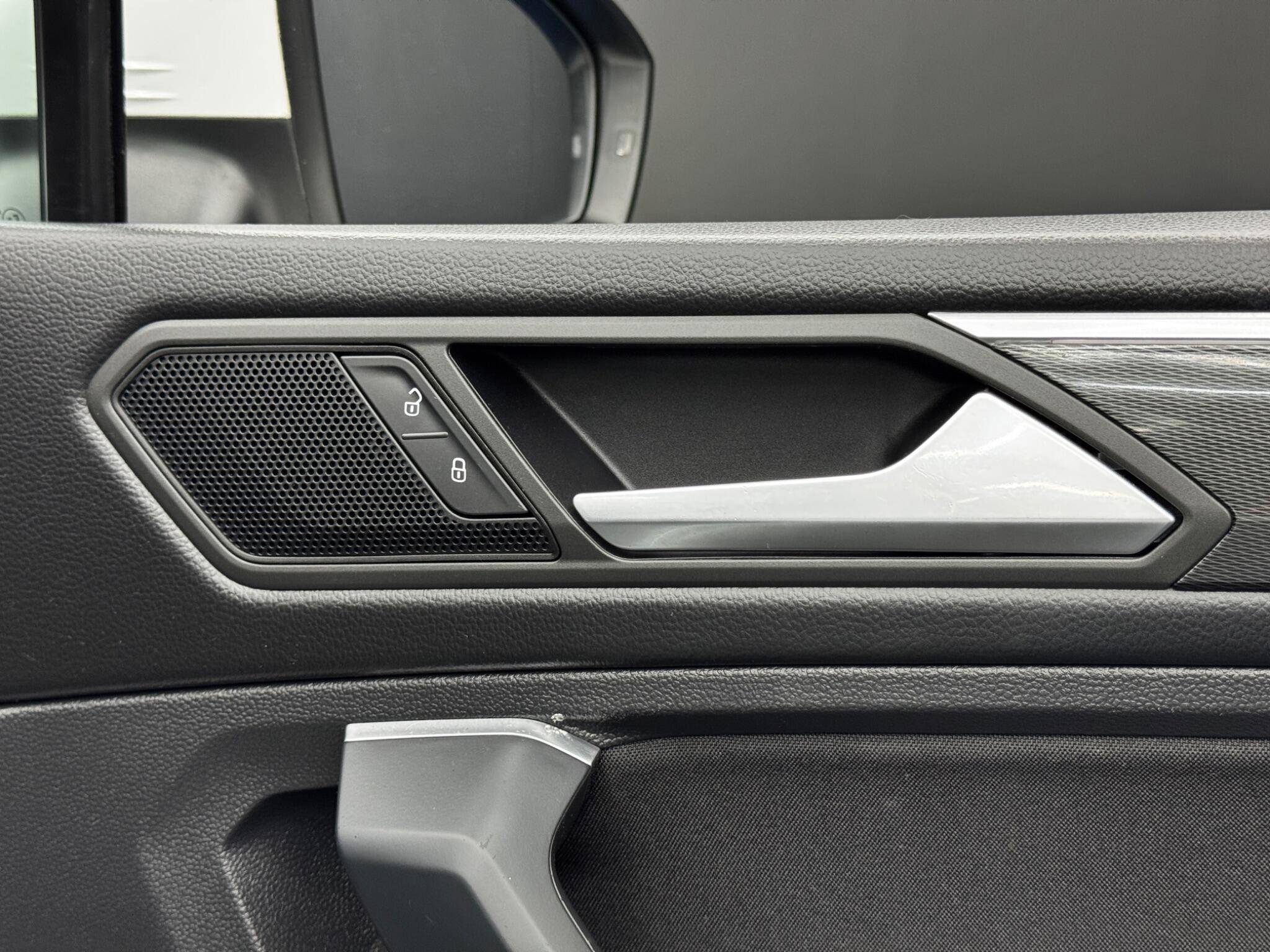 Volkswagen Tiguan Allspace view 43