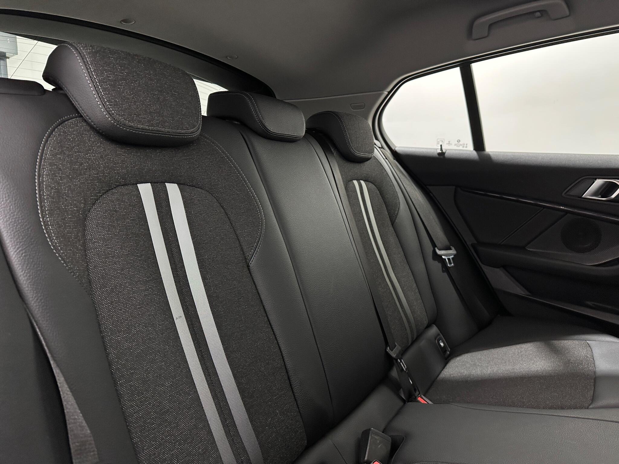 BMW 1 Series view 43