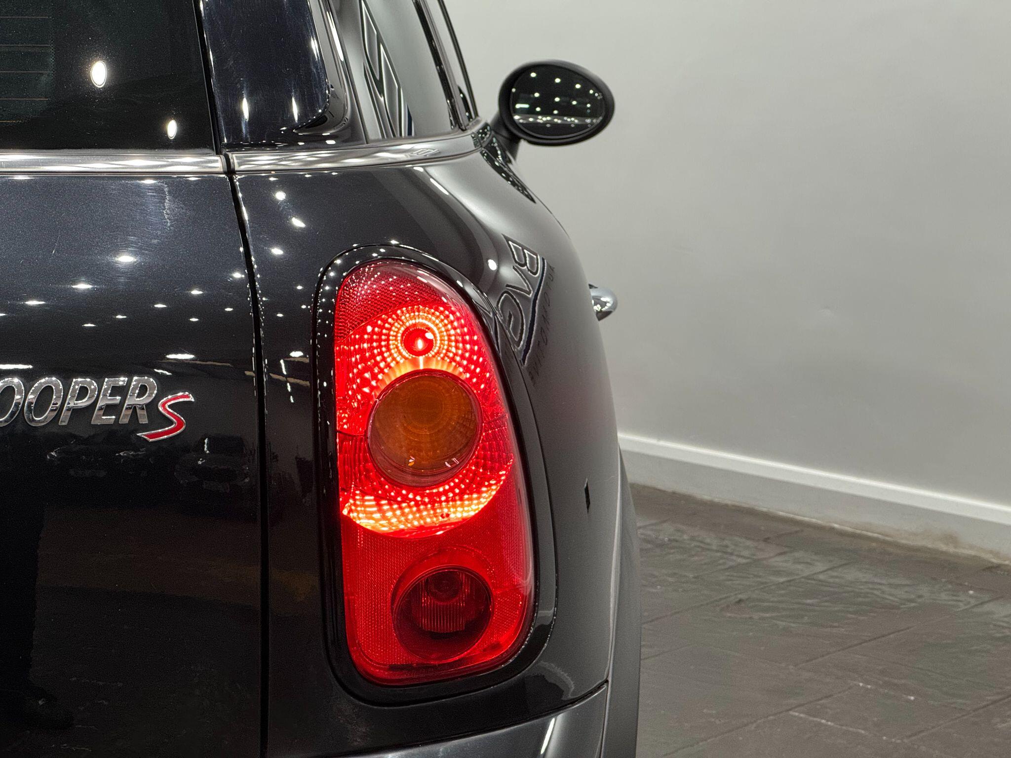 MINI Countryman view 22