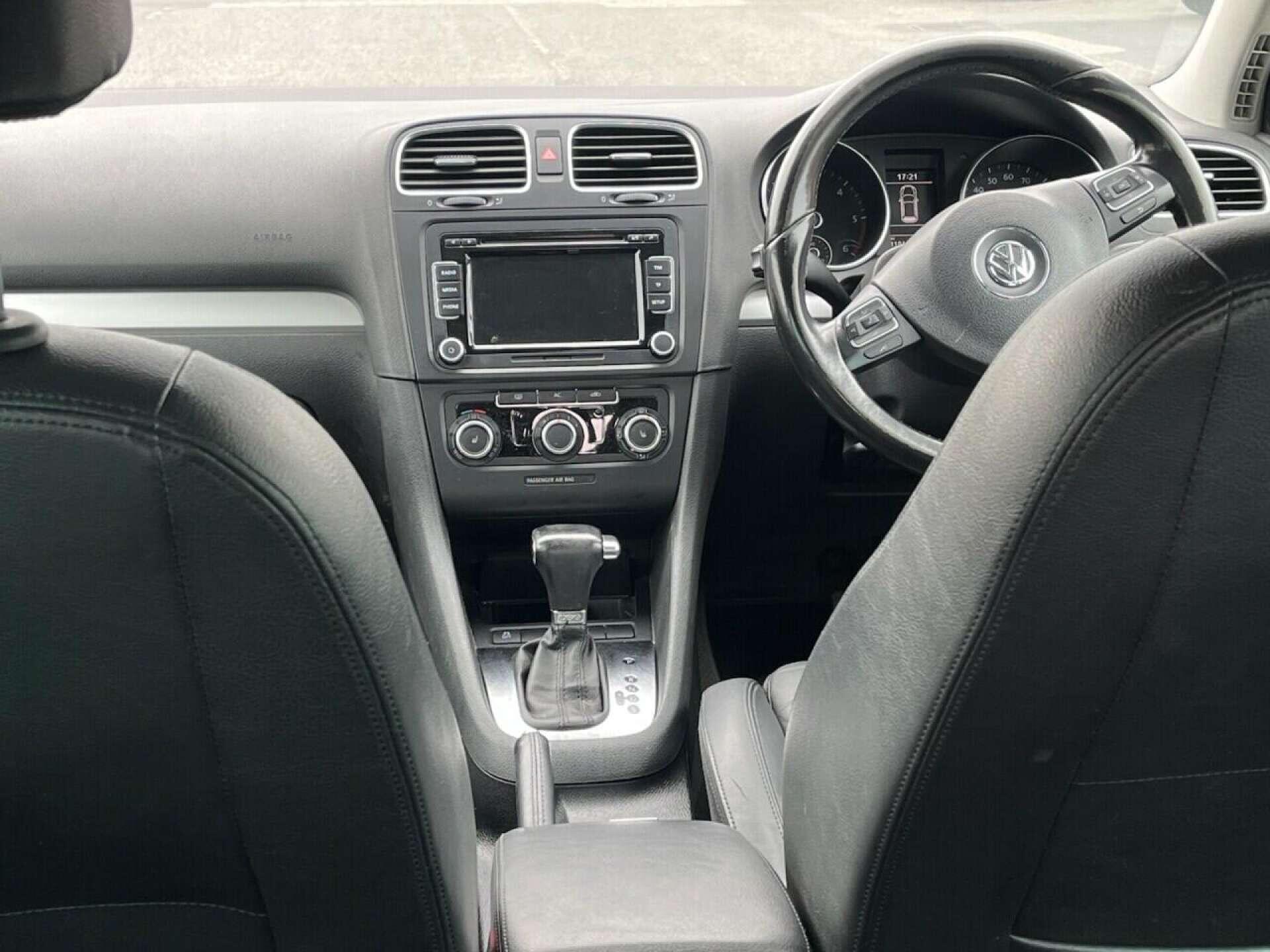 Volkswagen Golf view 22