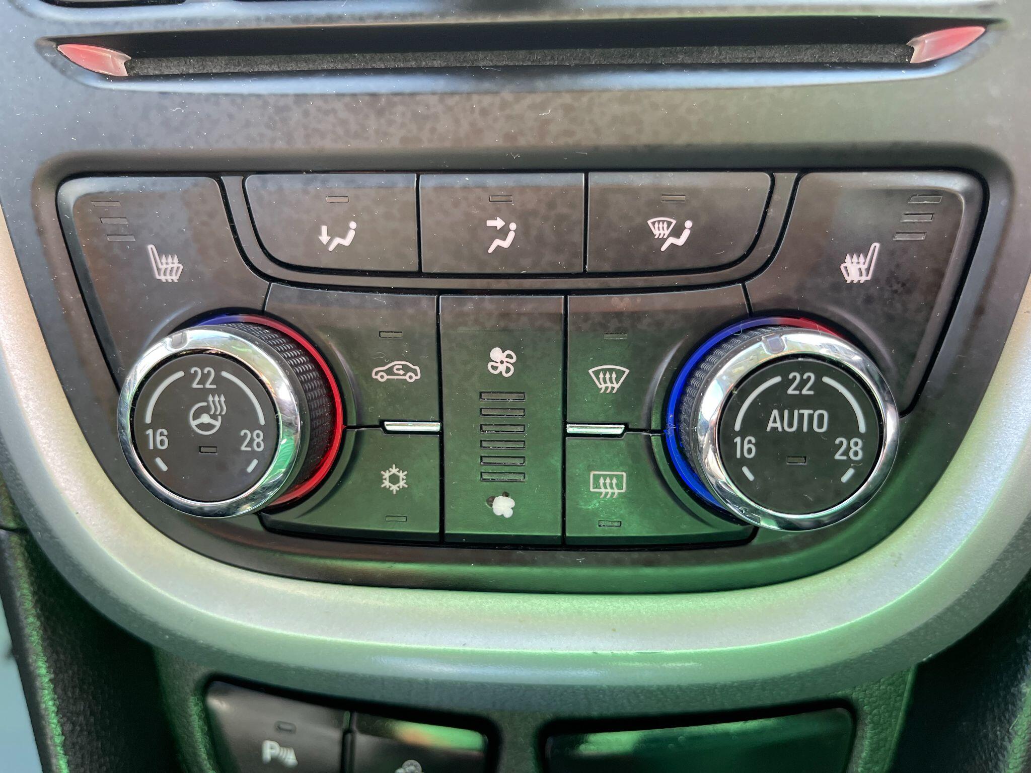 Vauxhall Mokka view 43