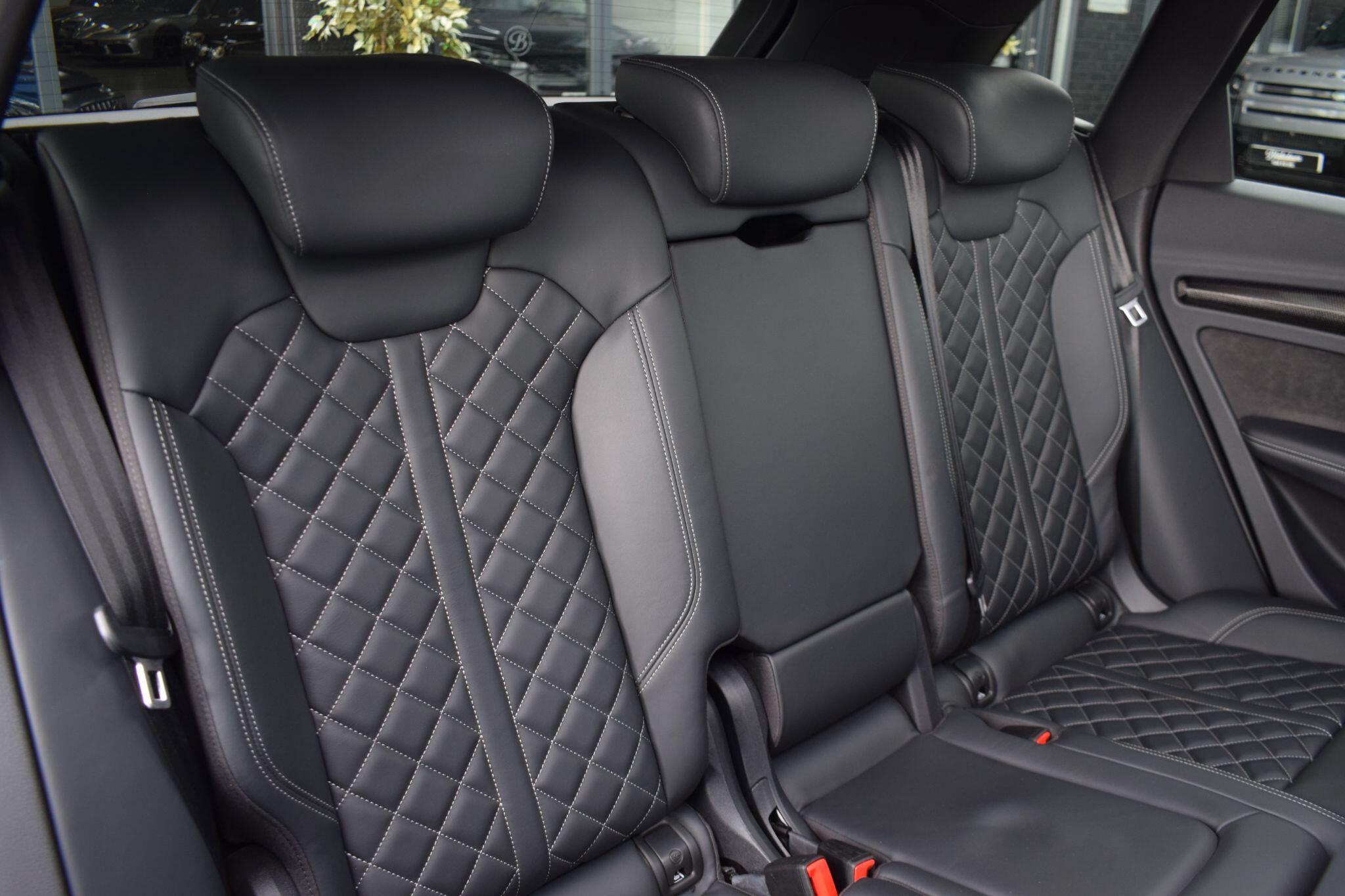 Audi SQ5 view 33