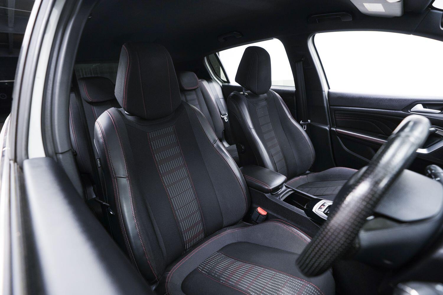 Peugeot 308 view 10