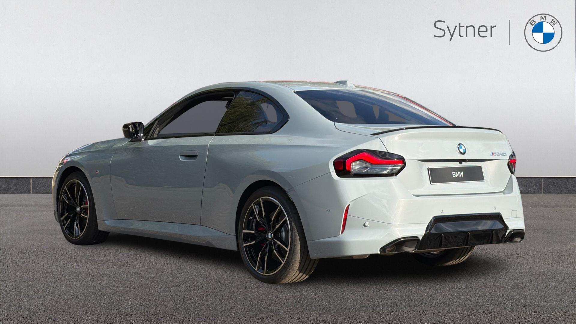 BMW 2 Series view 2
