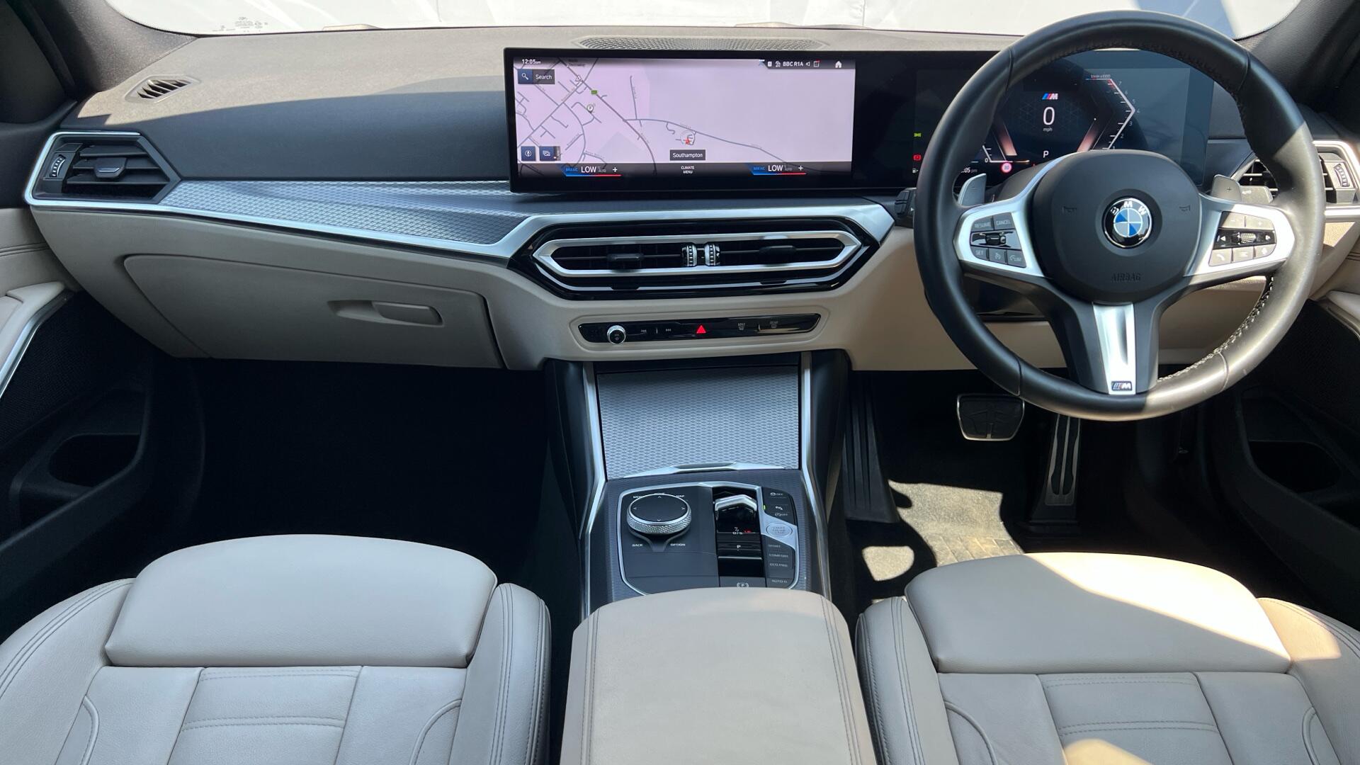 BMW 3 Series view 4