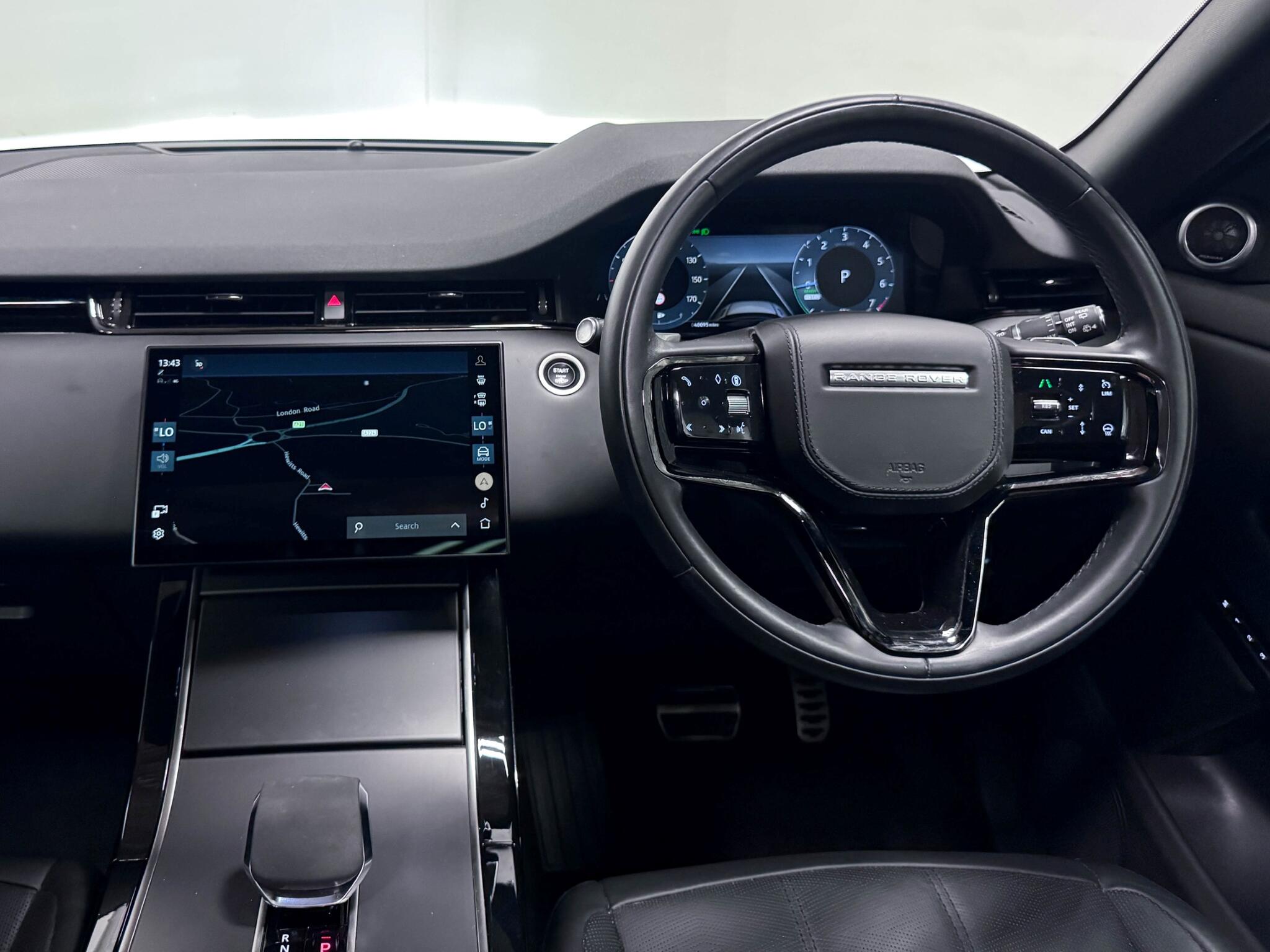 Land Rover Range Rover Evoque view 16