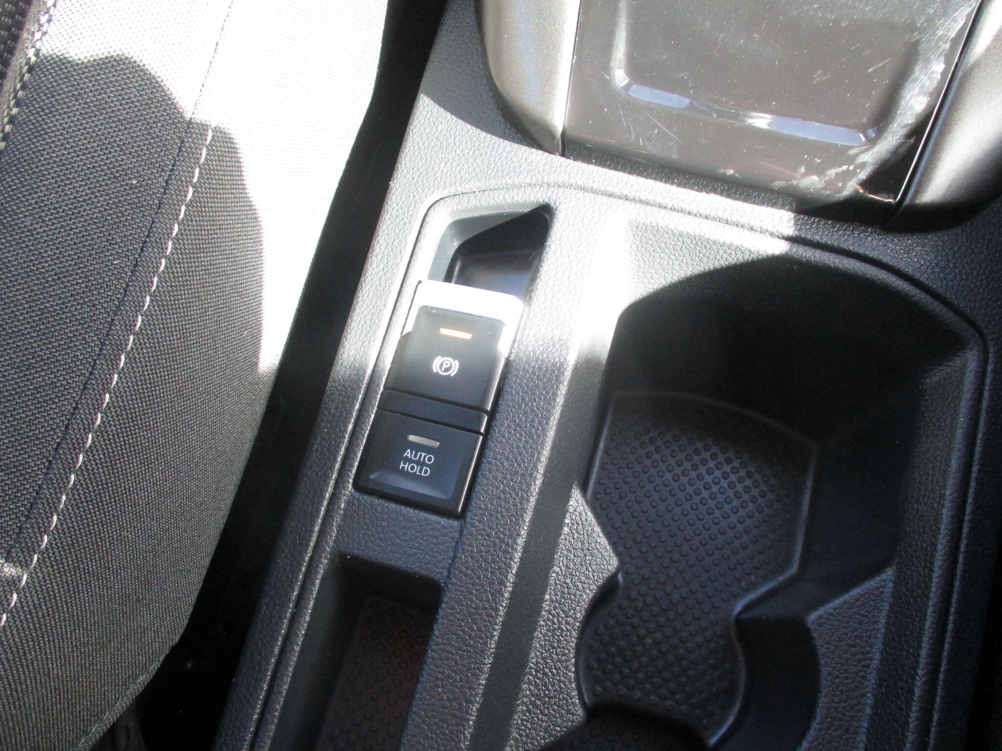 Volkswagen T-Roc view 40