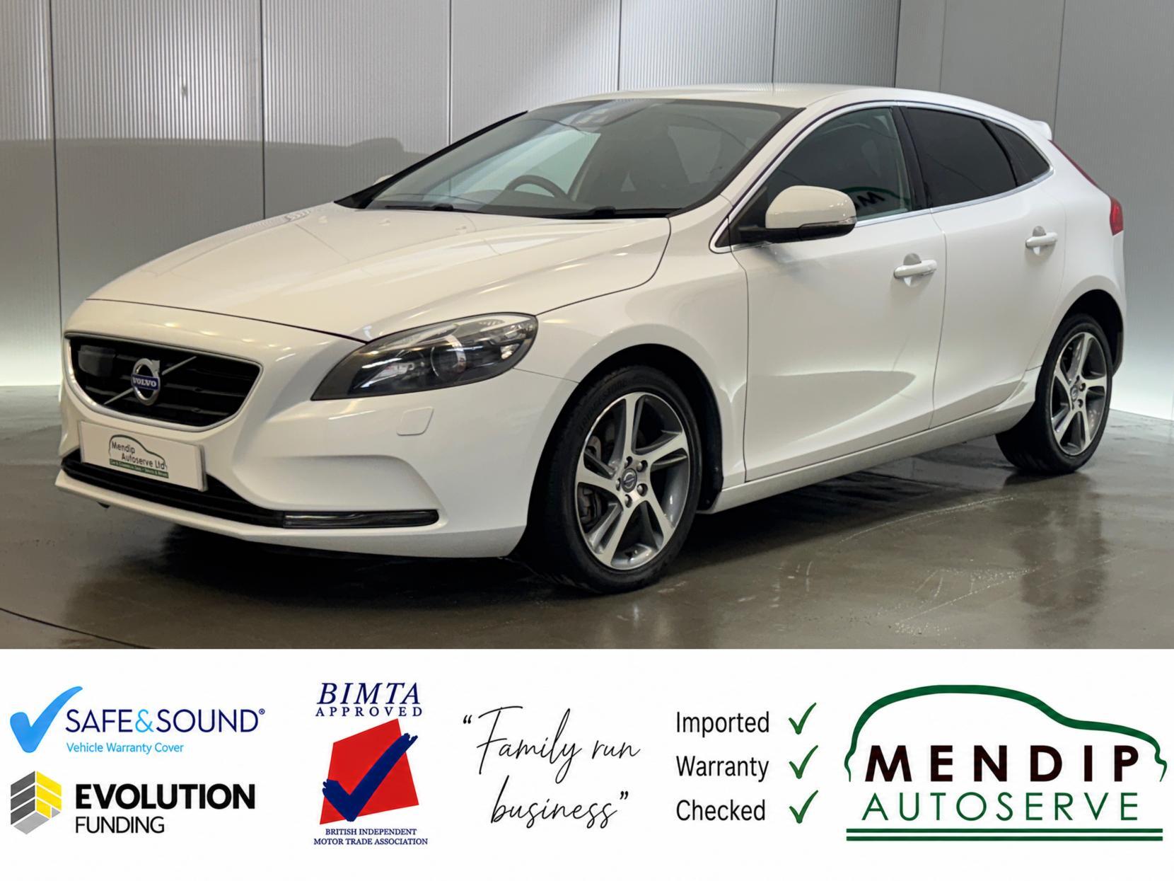 Volvo V40 view 2