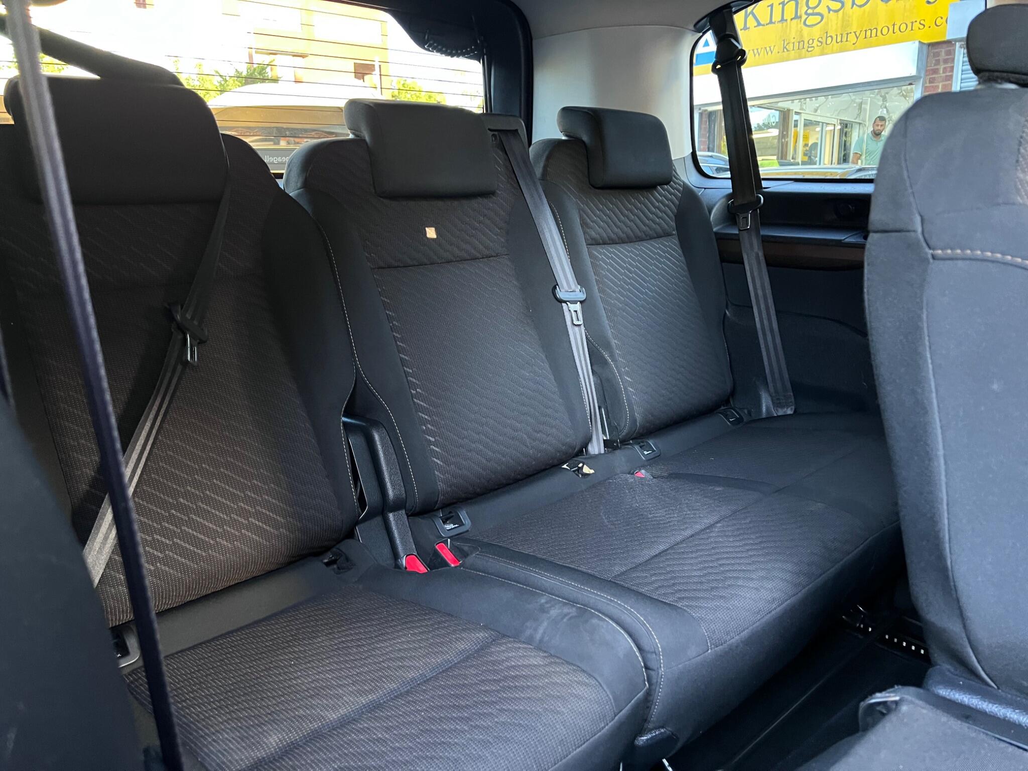 Toyota Proace Verso view 27