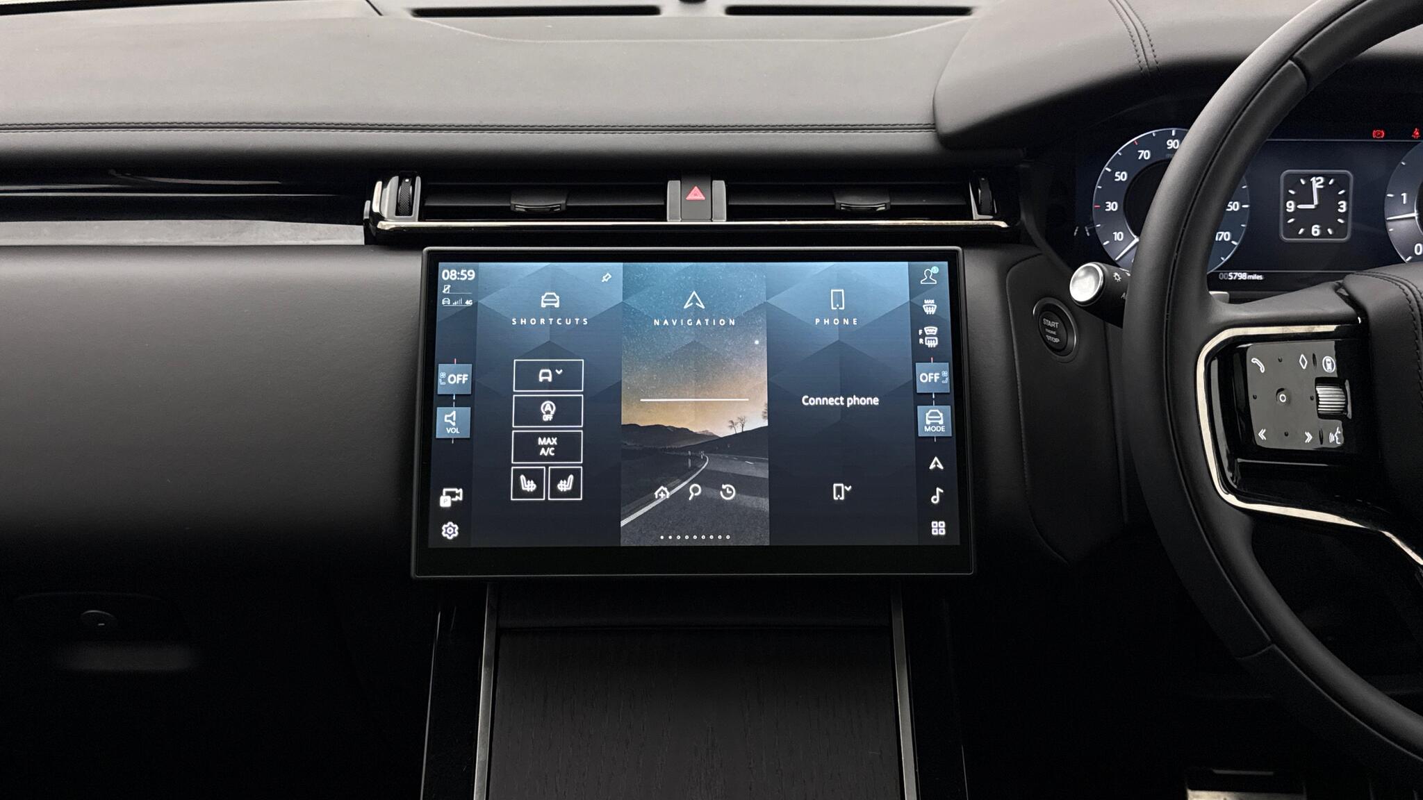 Land Rover Range Rover Velar view 14