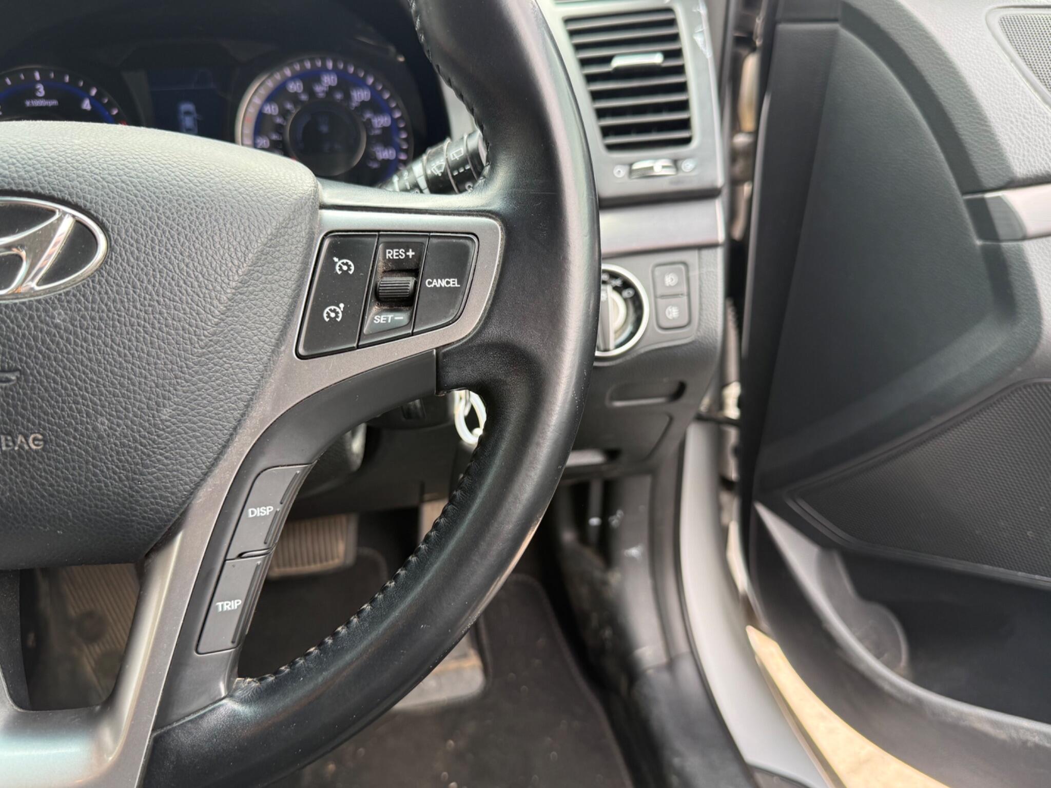 Hyundai I40 view 7