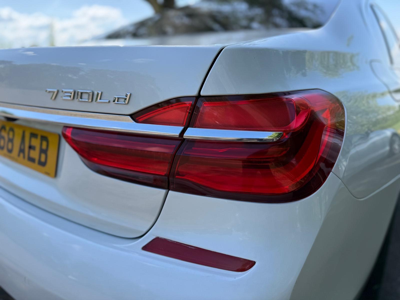 BMW 7 Series view 64