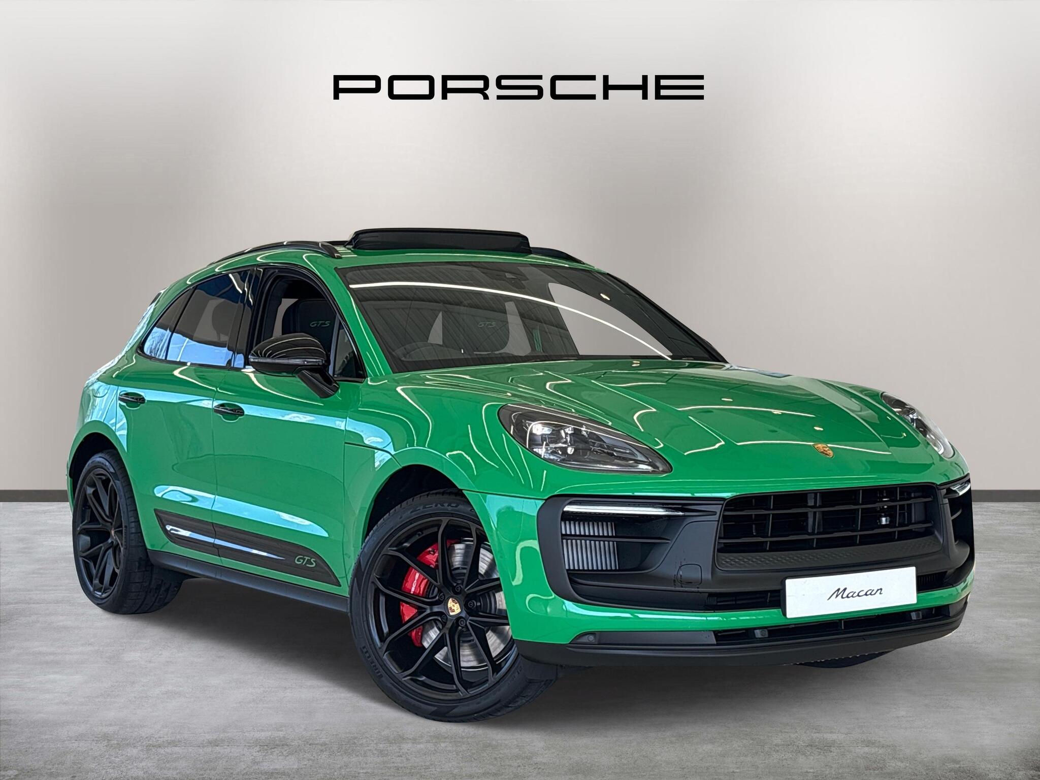 Porsche Macan in Green for sale