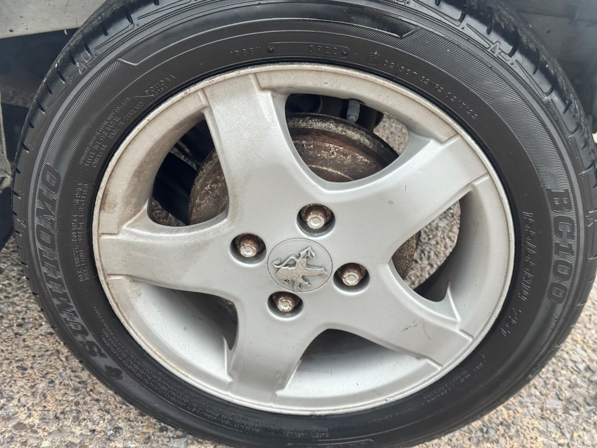 Peugeot 107 view 38