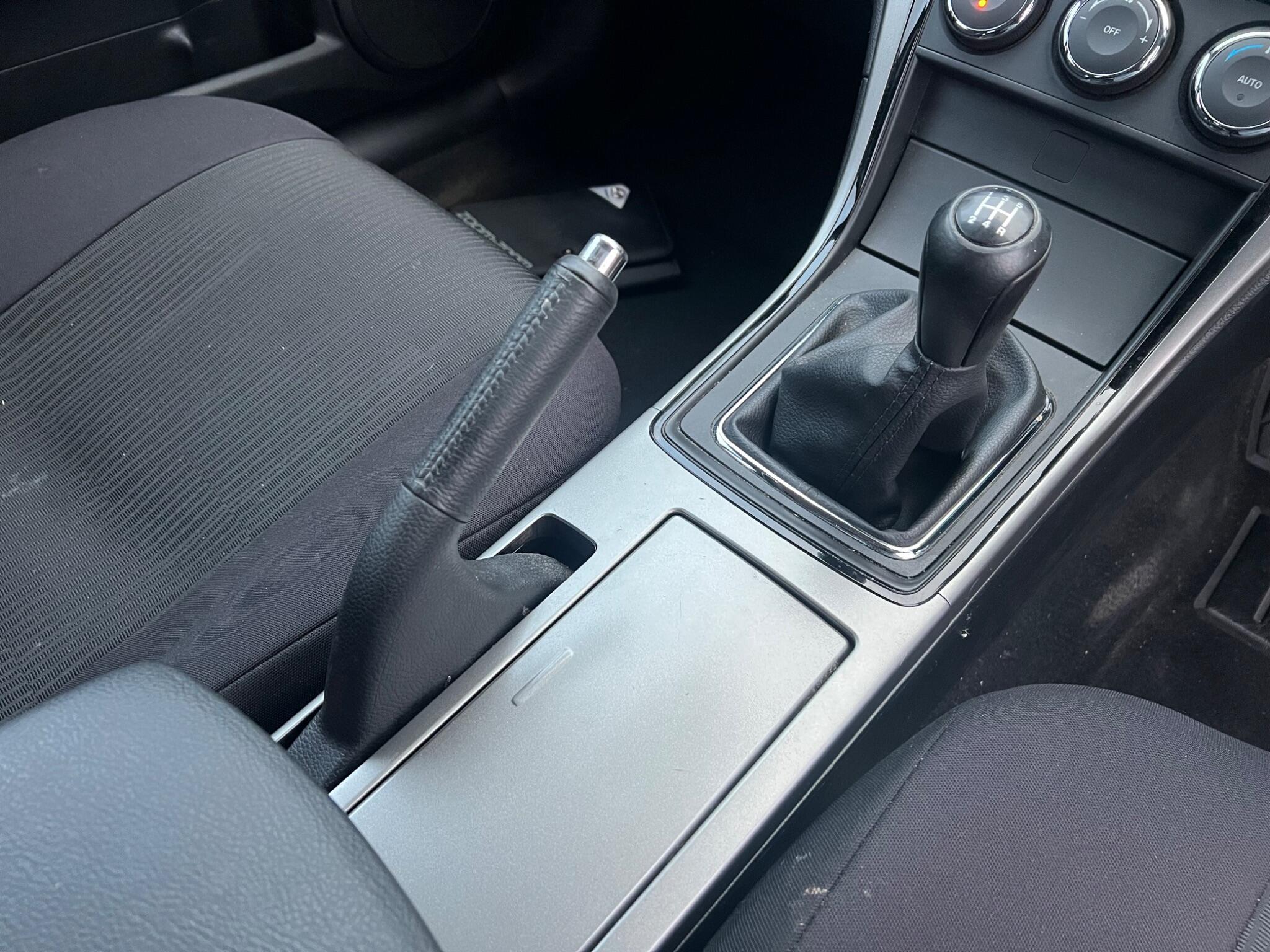 Mazda Mazda6 view 23