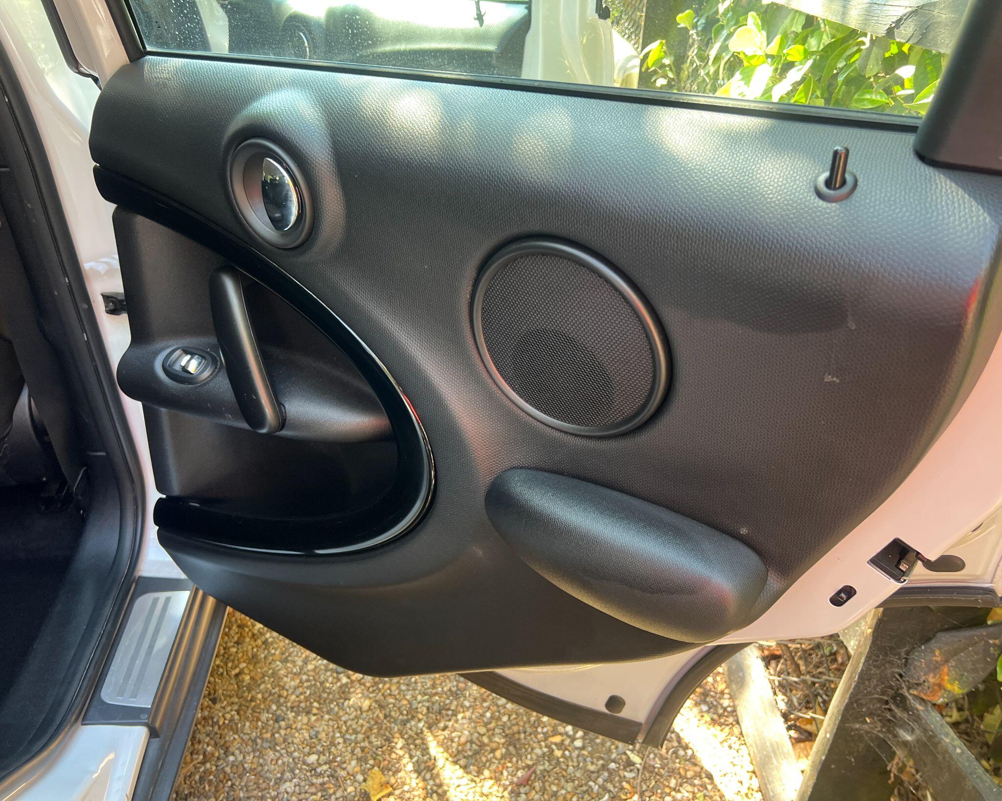 Mini Countryman view 9
