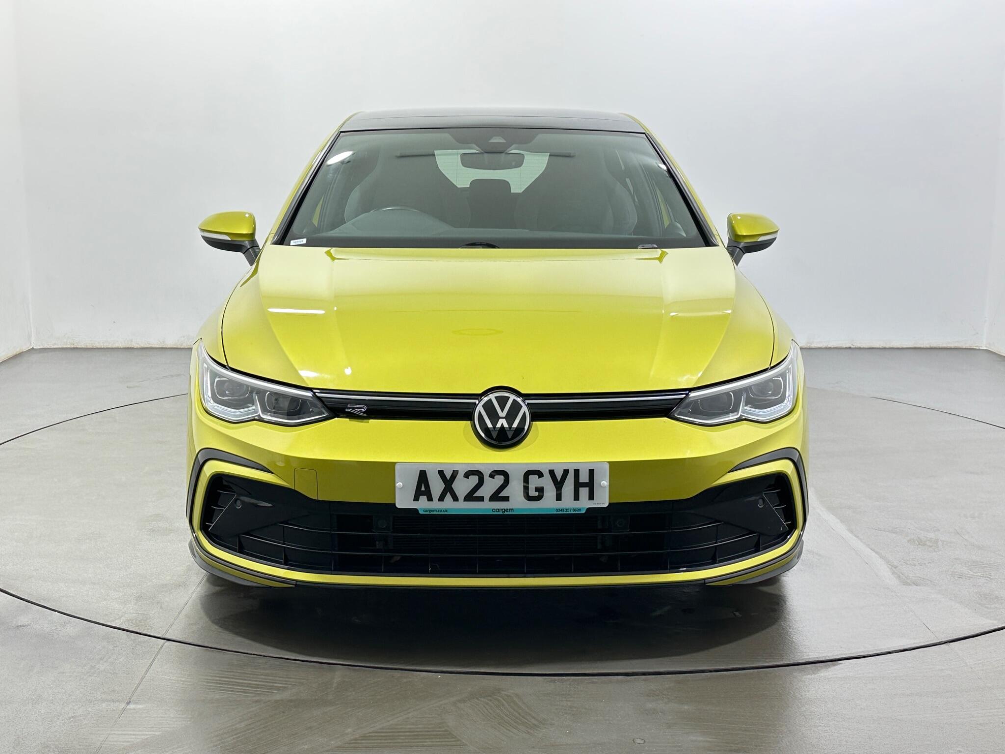 Volkswagen Golf view 3