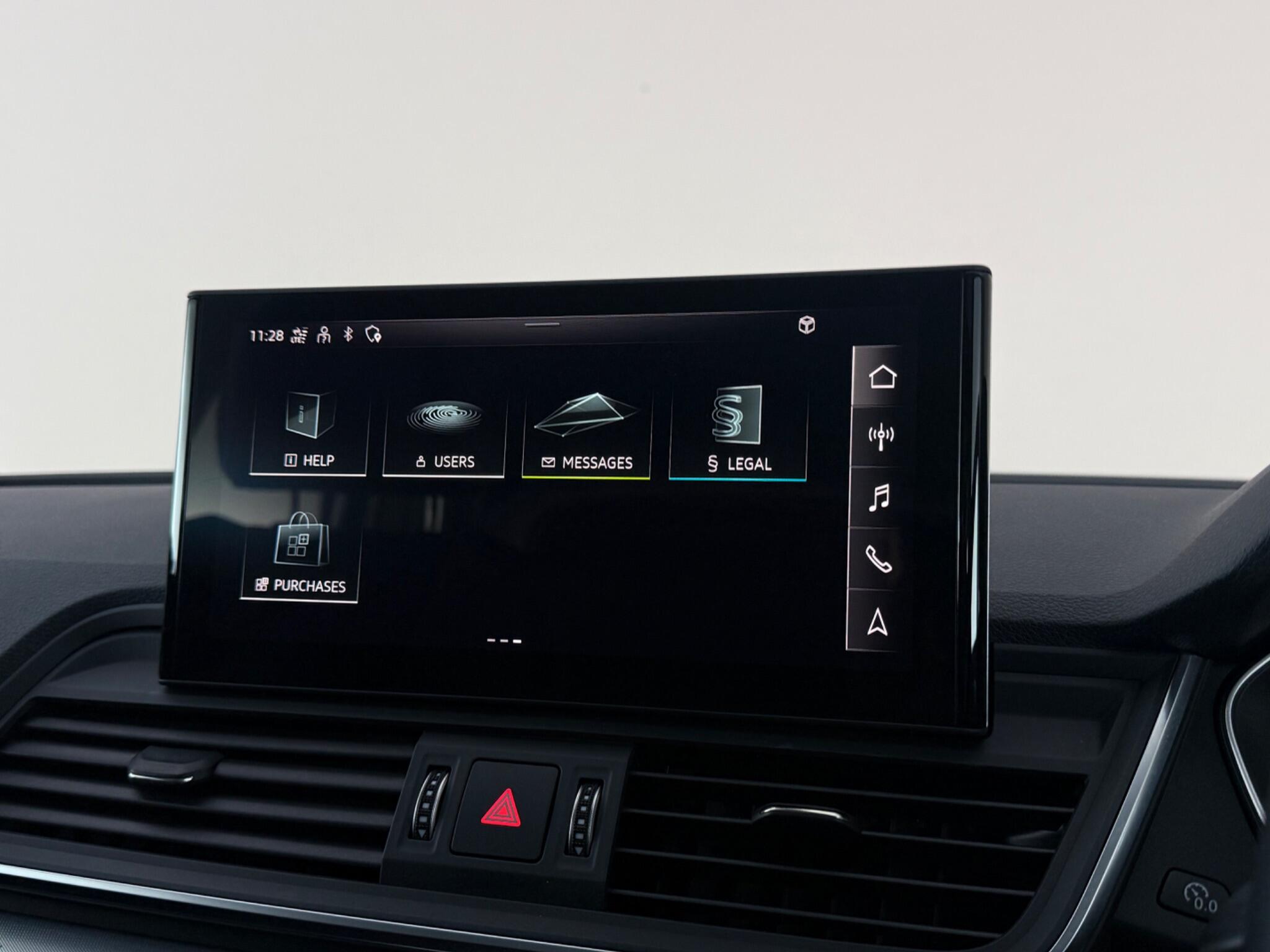 Audi Q5 view 28