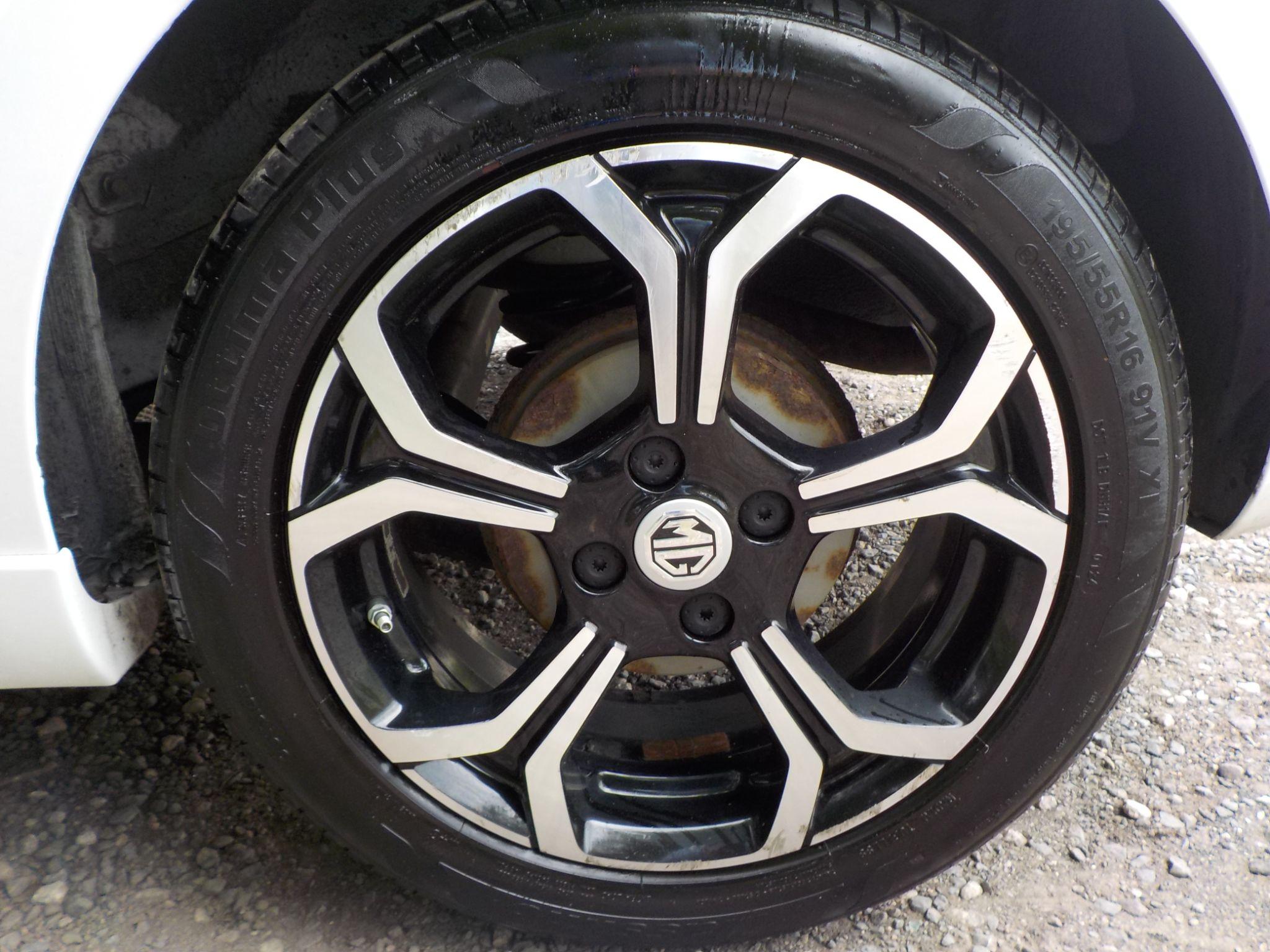 MG MG3 1.5 VTi-TECH Exclusive Euro 6 (s/s) 5dr