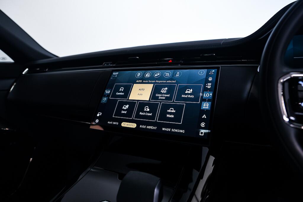 Land Rover Range Rover Sport view 24