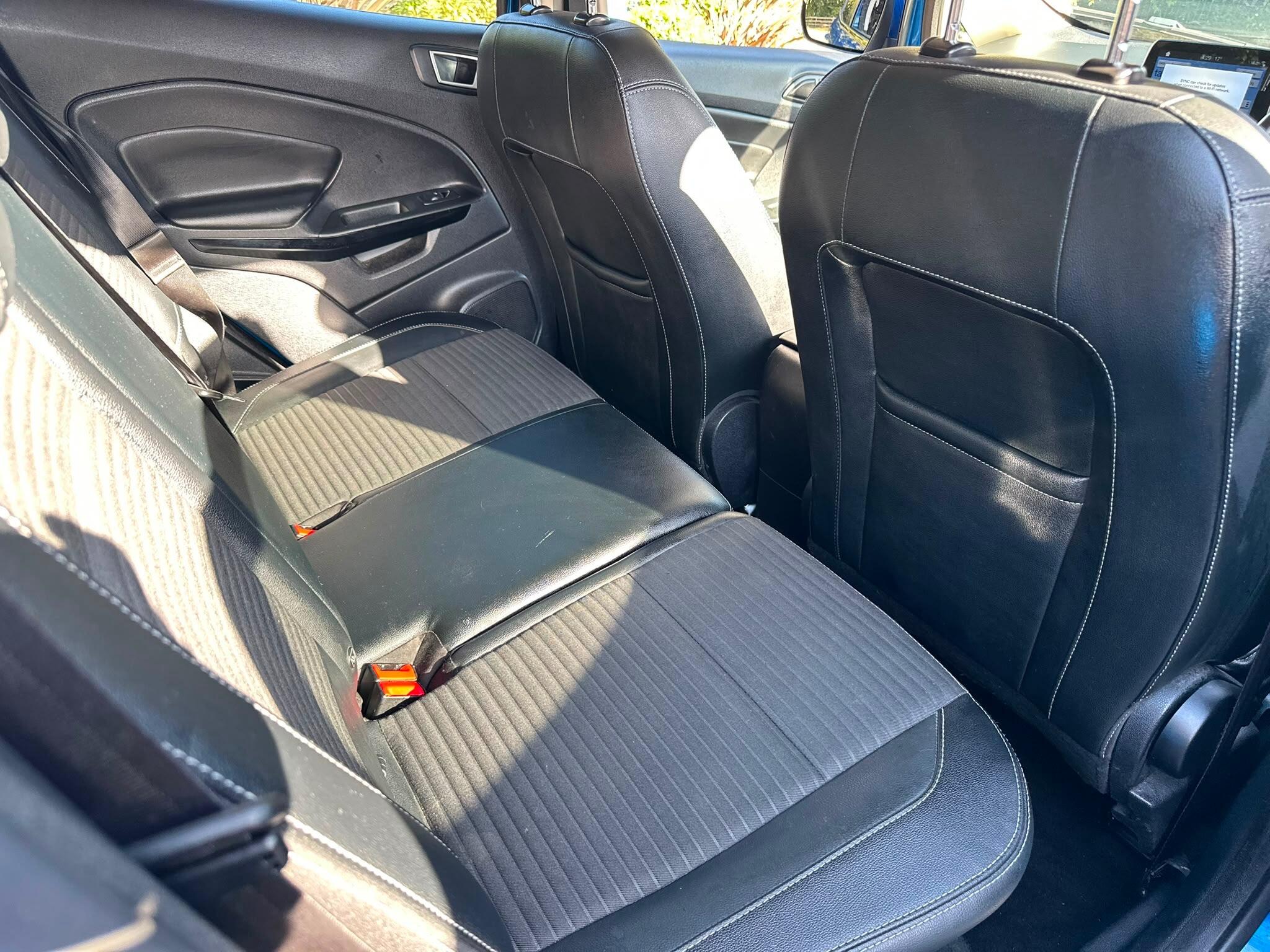 Ford Ecosport view 25