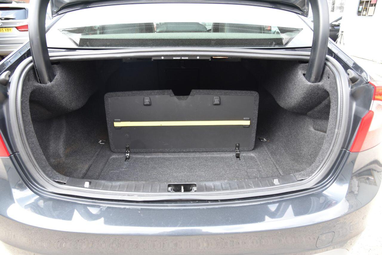 Volvo S60 view 50