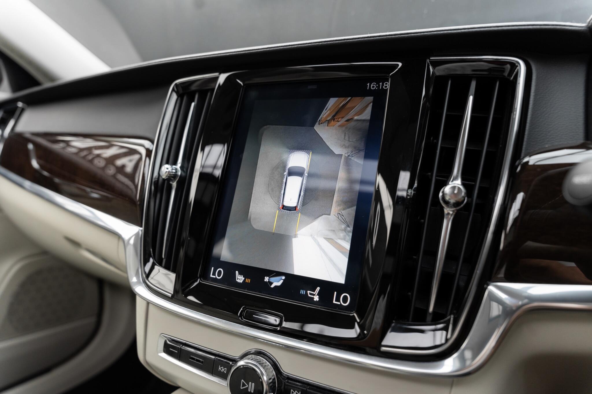 Volvo V90 view 17