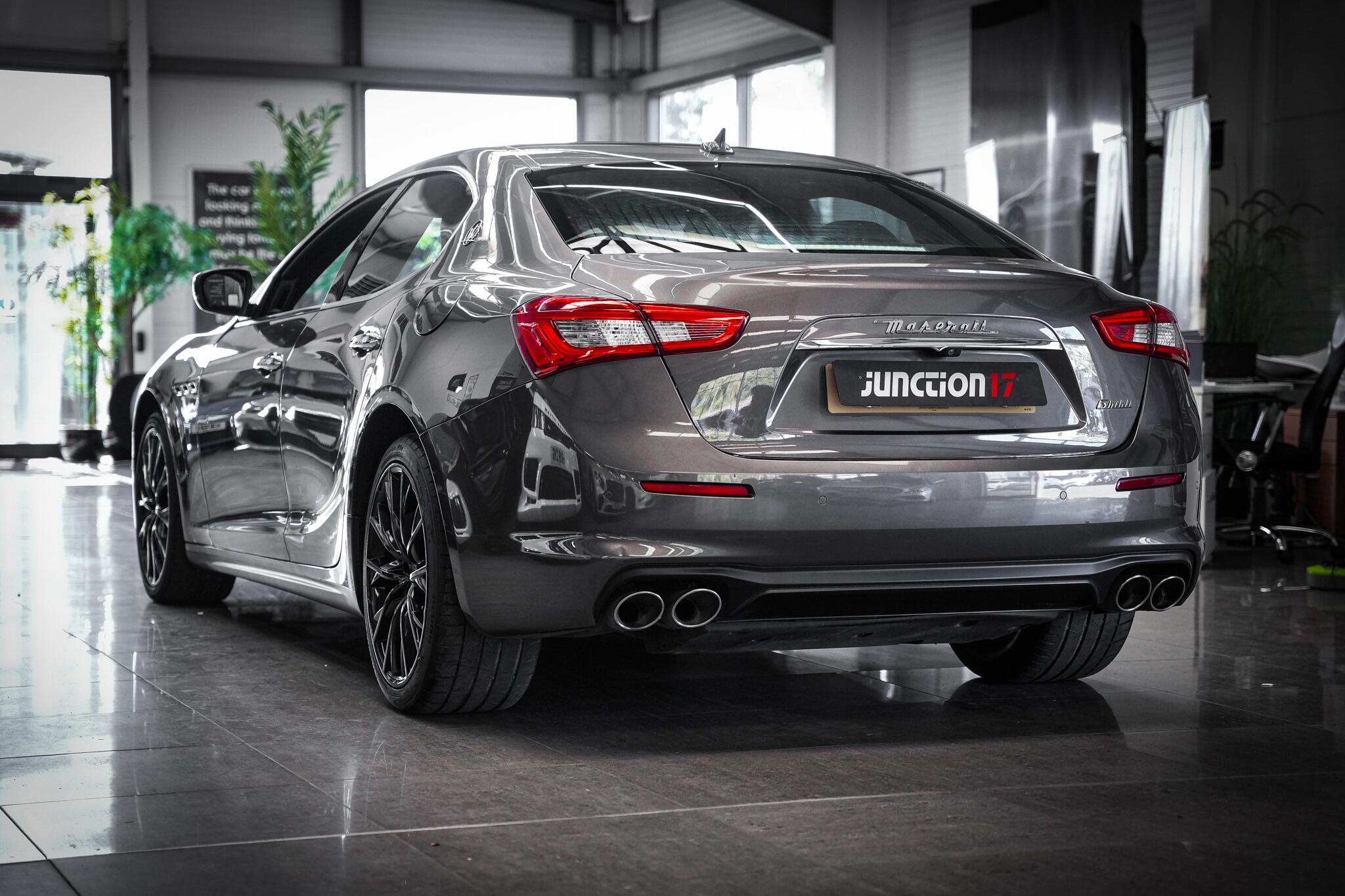 Maserati Ghibli view 13