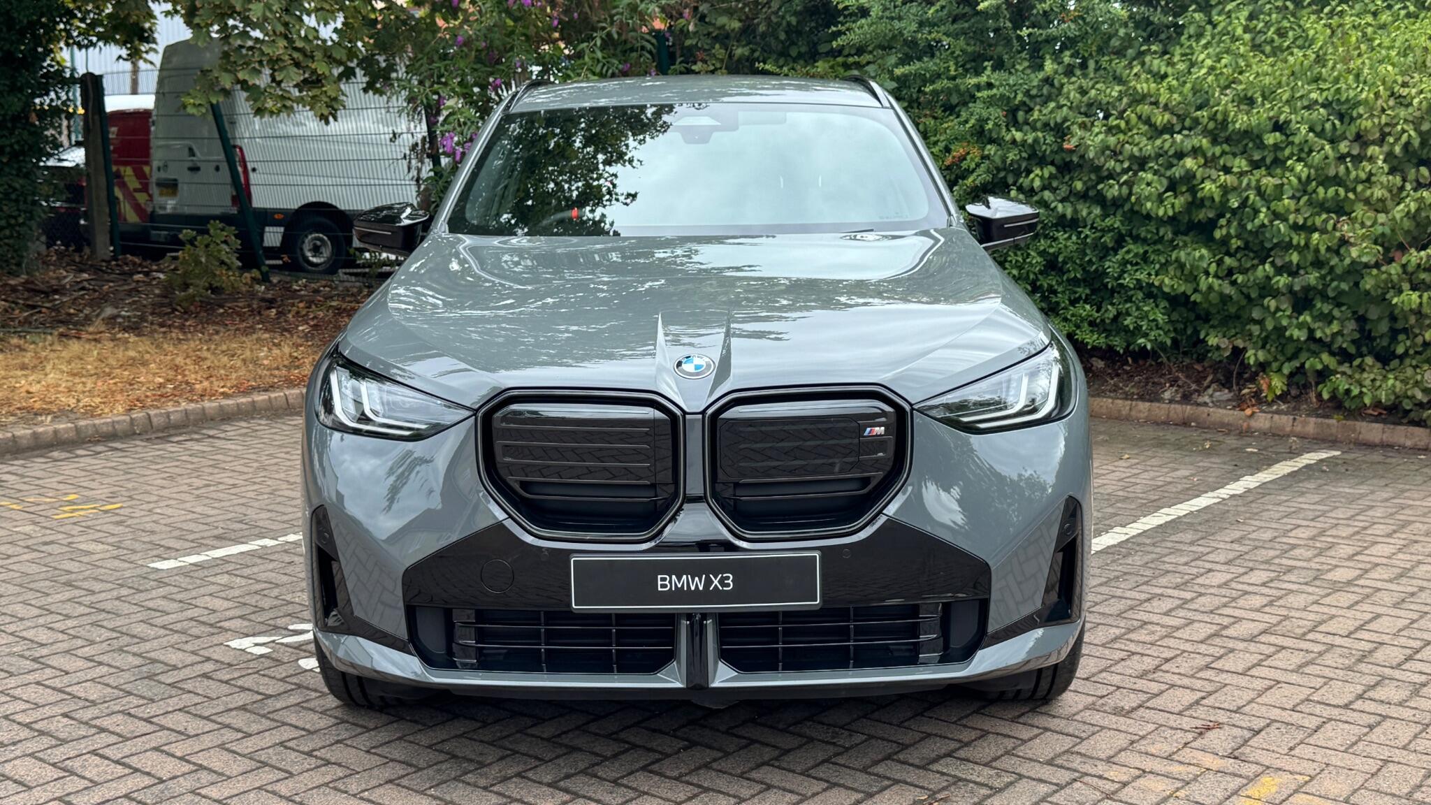 BMW X3 view 2