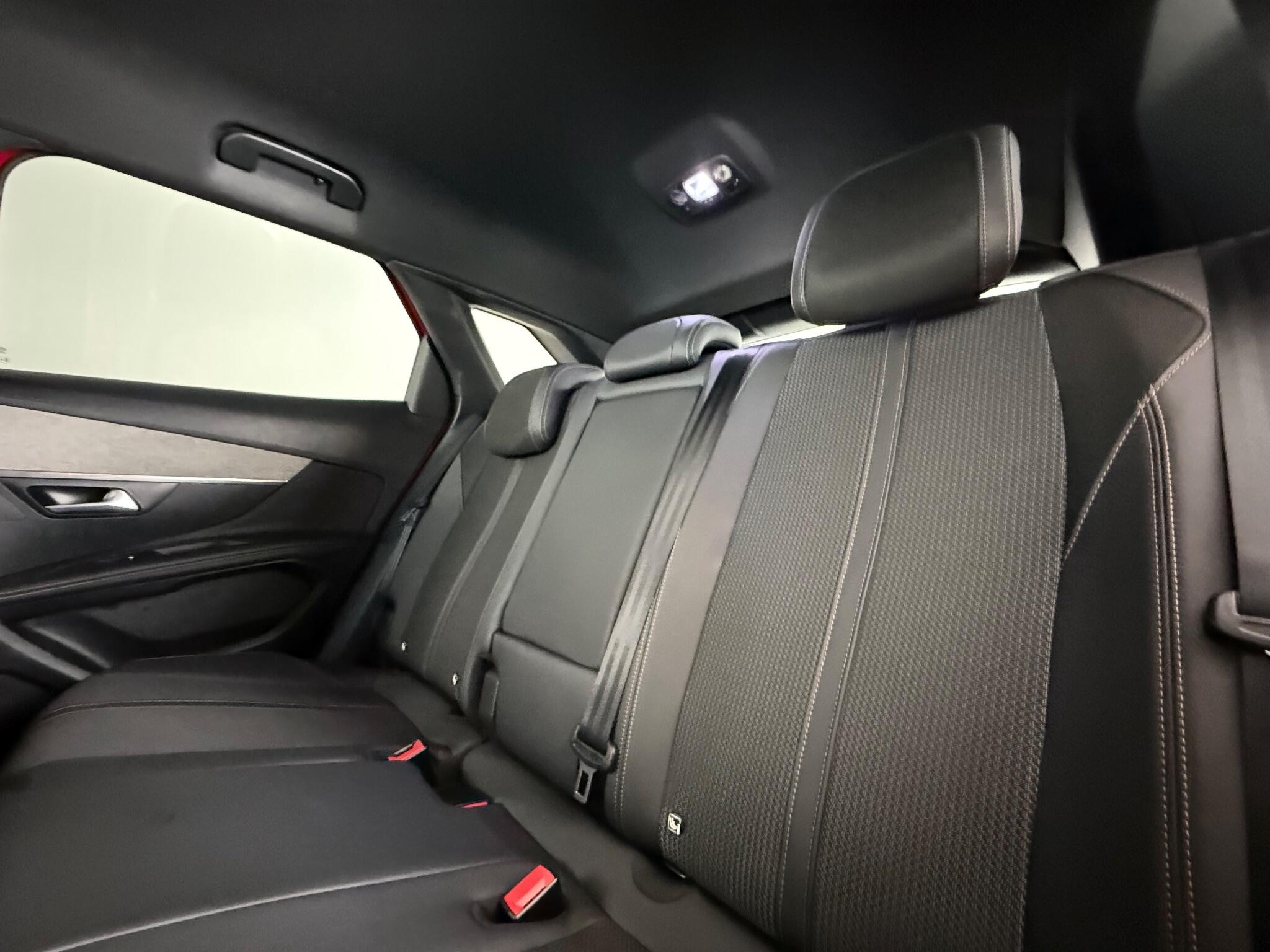 Peugeot 3008 view 15