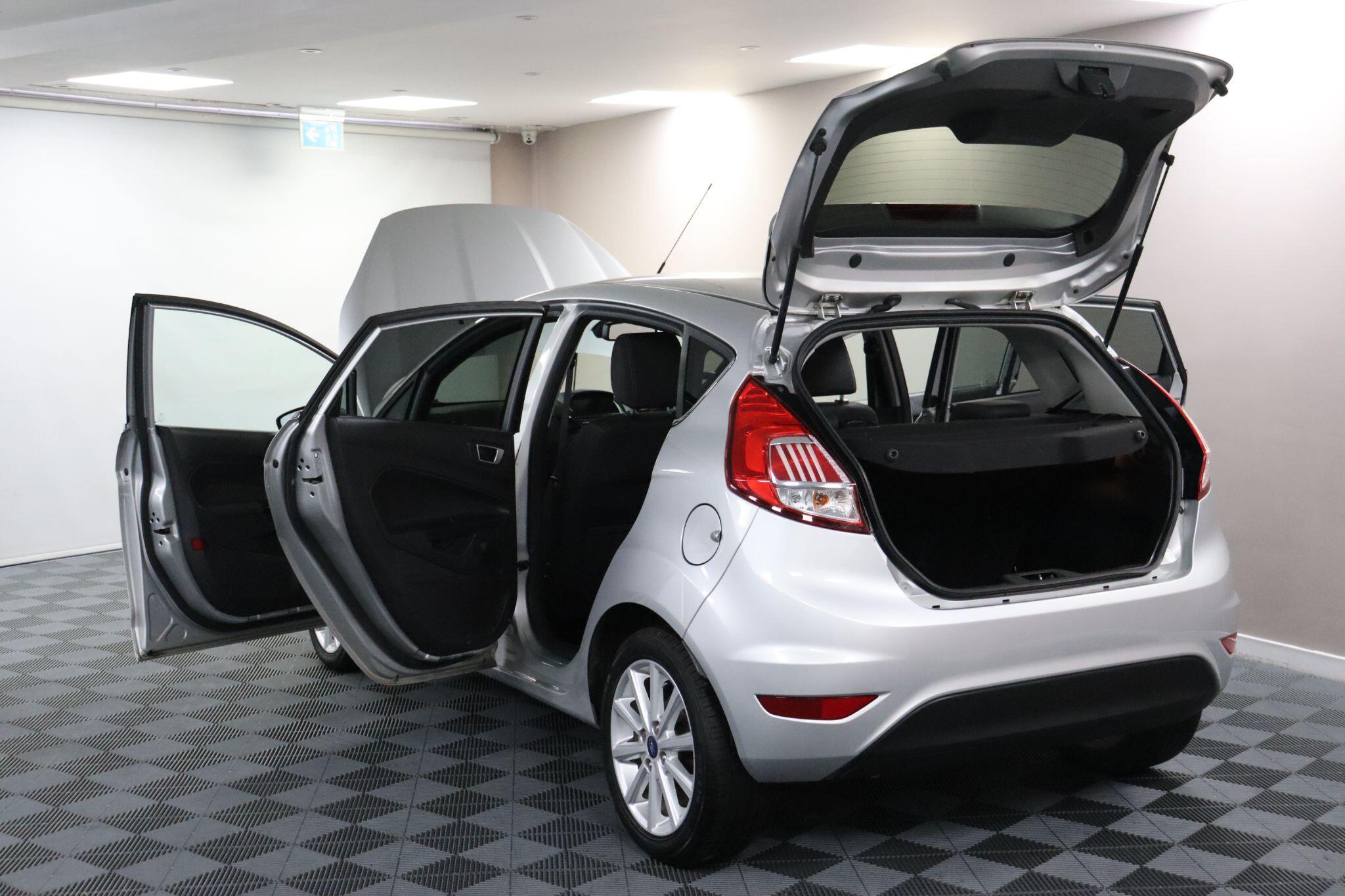 Ford Fiesta view 21